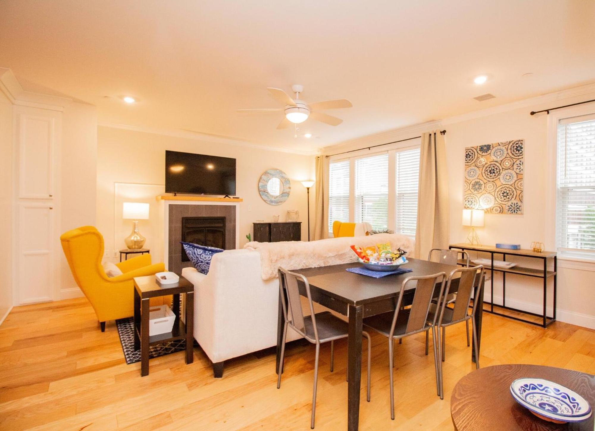 Chic South End 2Br Near Neu & Transit