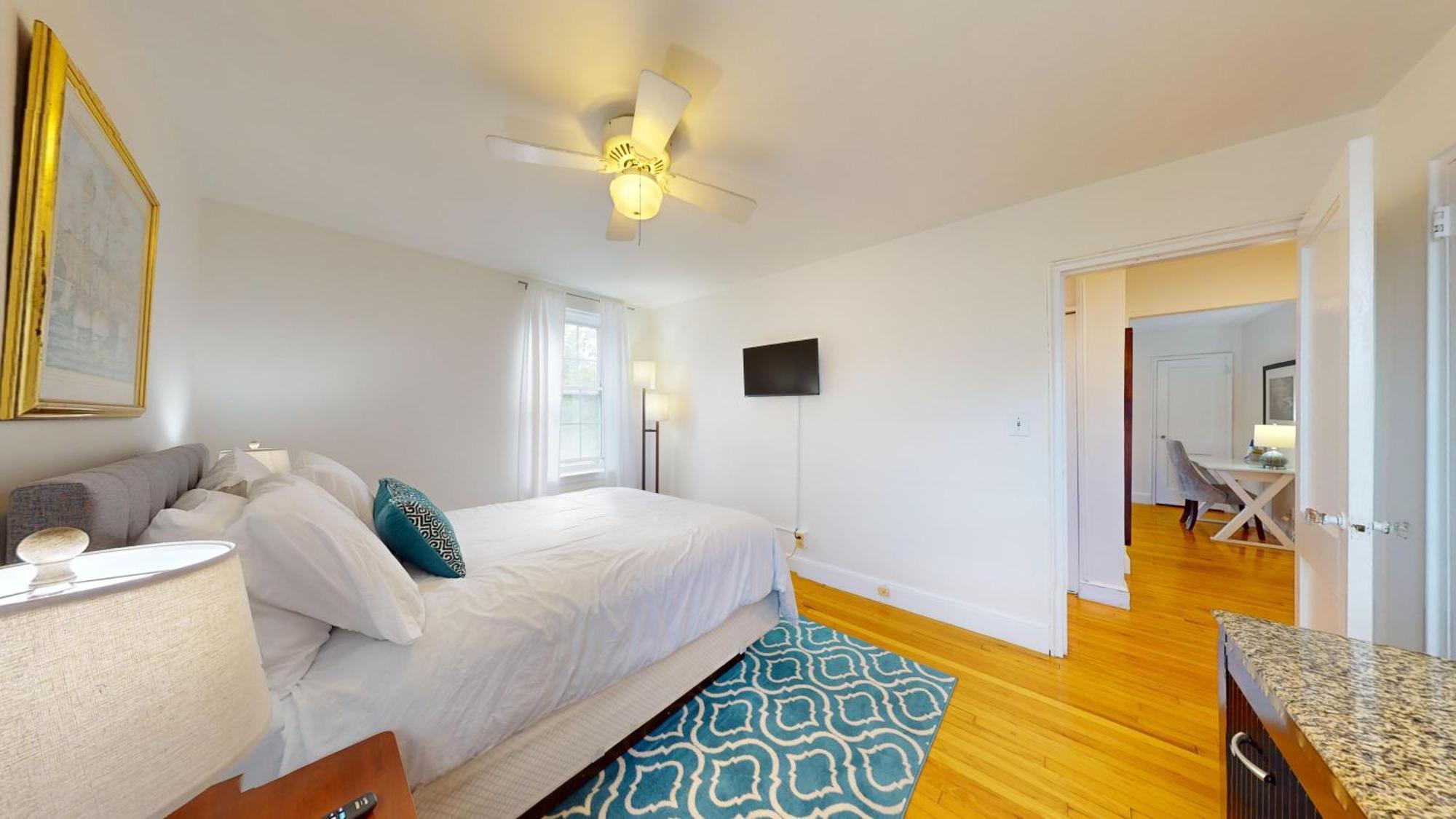 Apartment Bright 2br In Brookline Boston