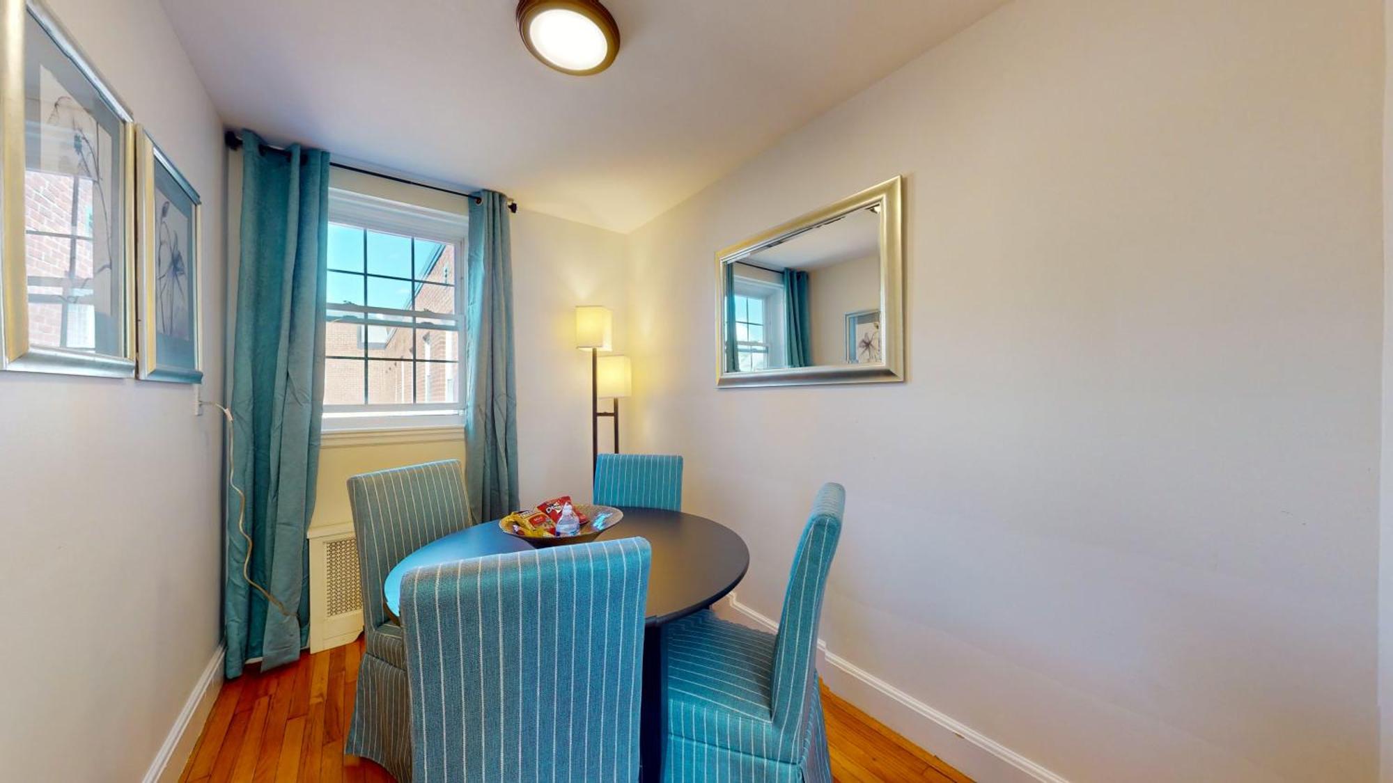 Apartment Bright 2br In Brookline Boston