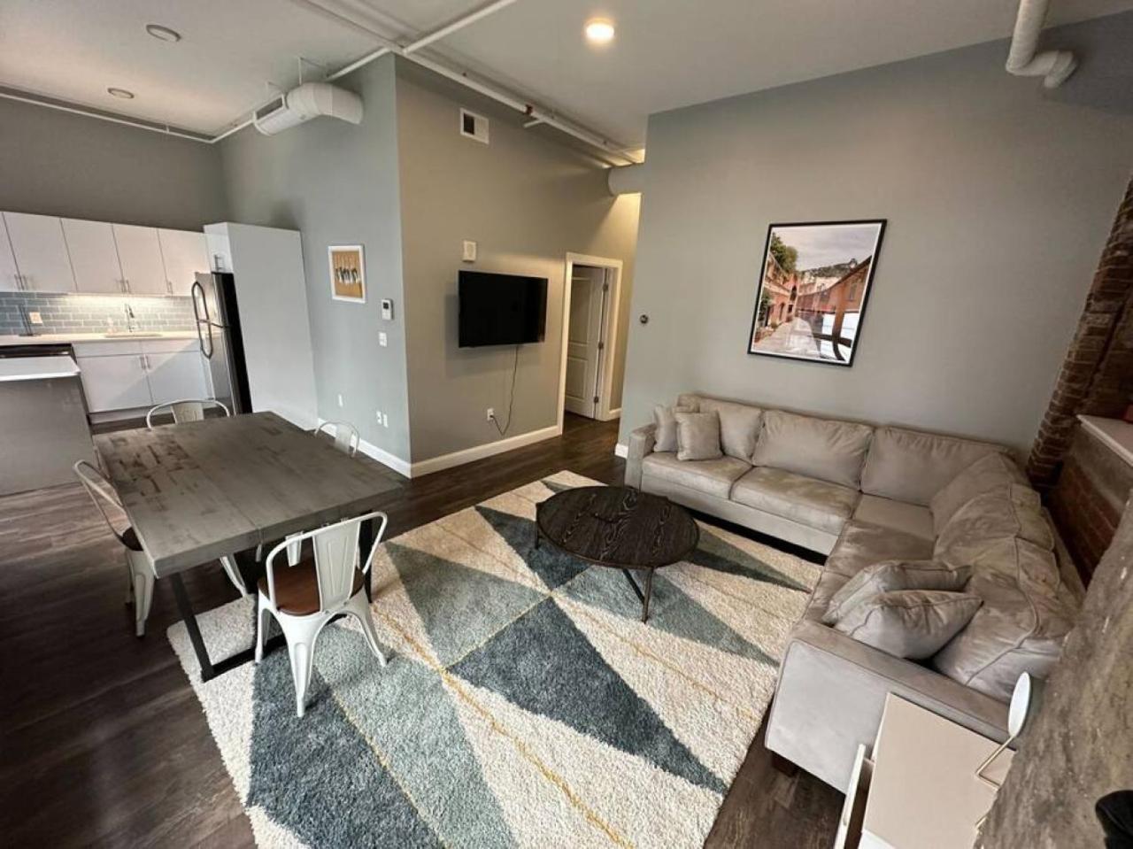 Appartement Roomy 4bed Loft Family Friendly