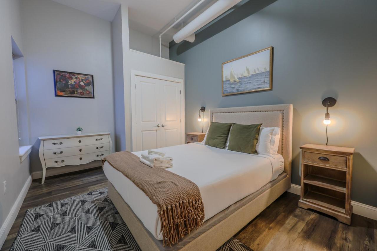 4 Bed 2 Bath 200mbps Internet Luxury Keyless Entry Apartment Boston