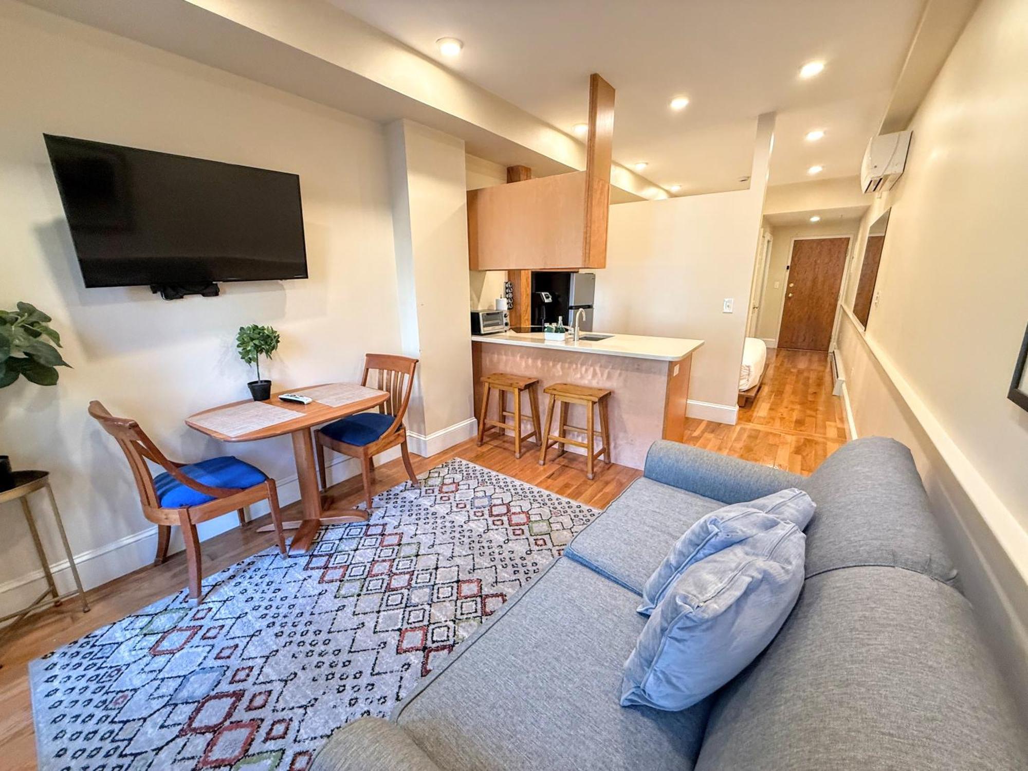 Copley House 2* Boston