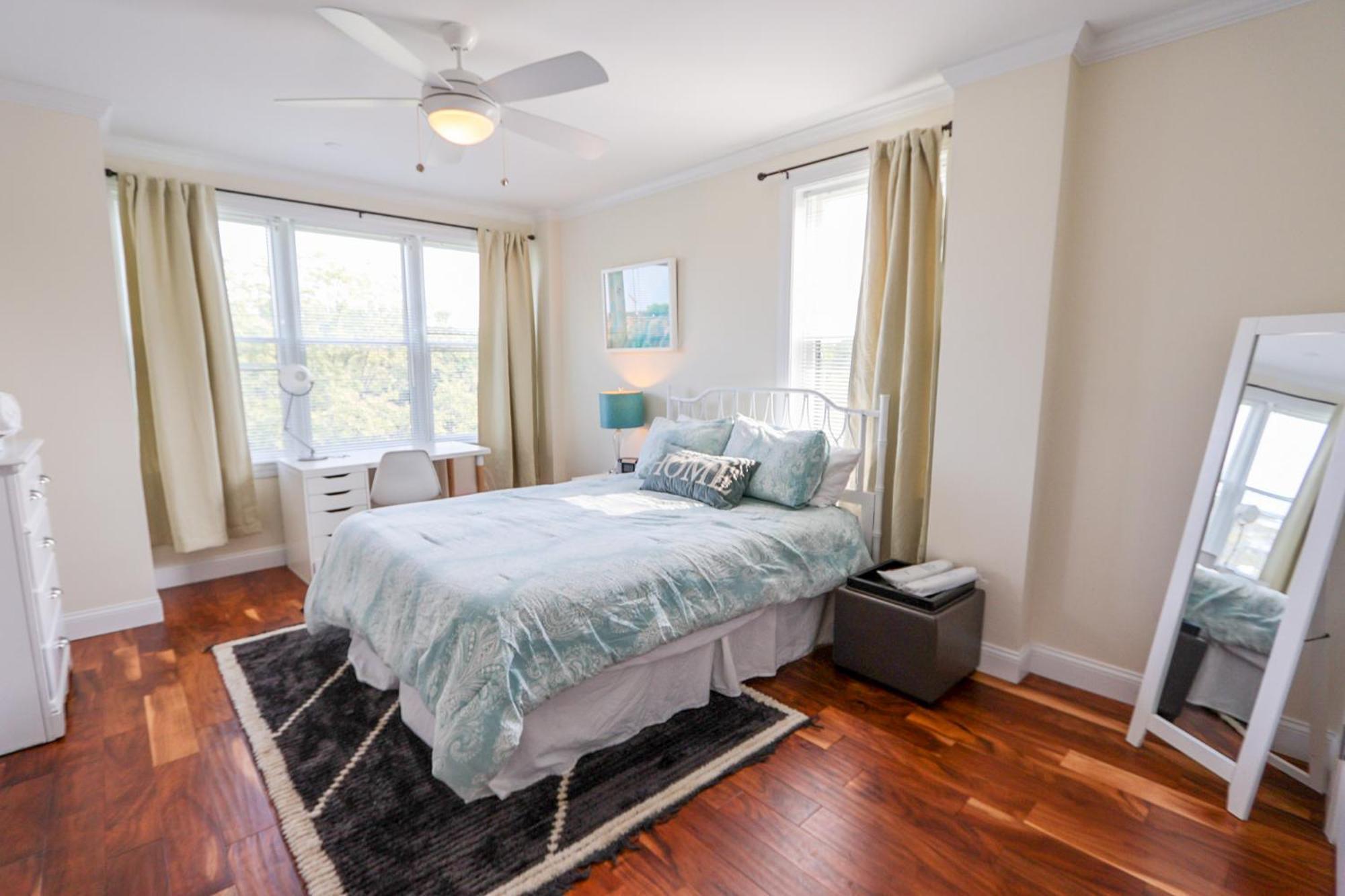 New Construction, Near Neubmc, Elevator, 2b, 2ba Appartement