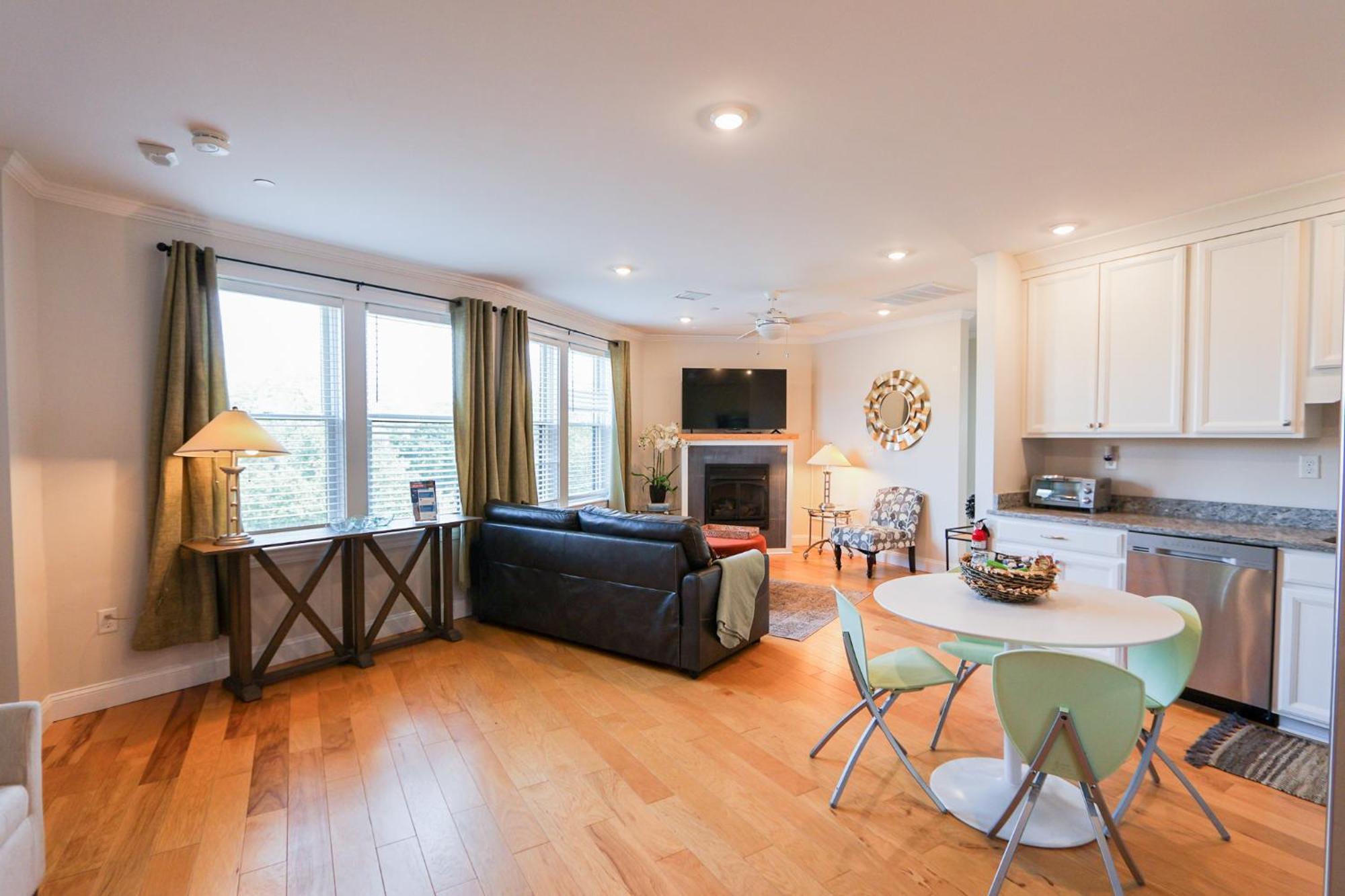 New Construction, Near Neubmc, Elevator, 2b, 2ba *