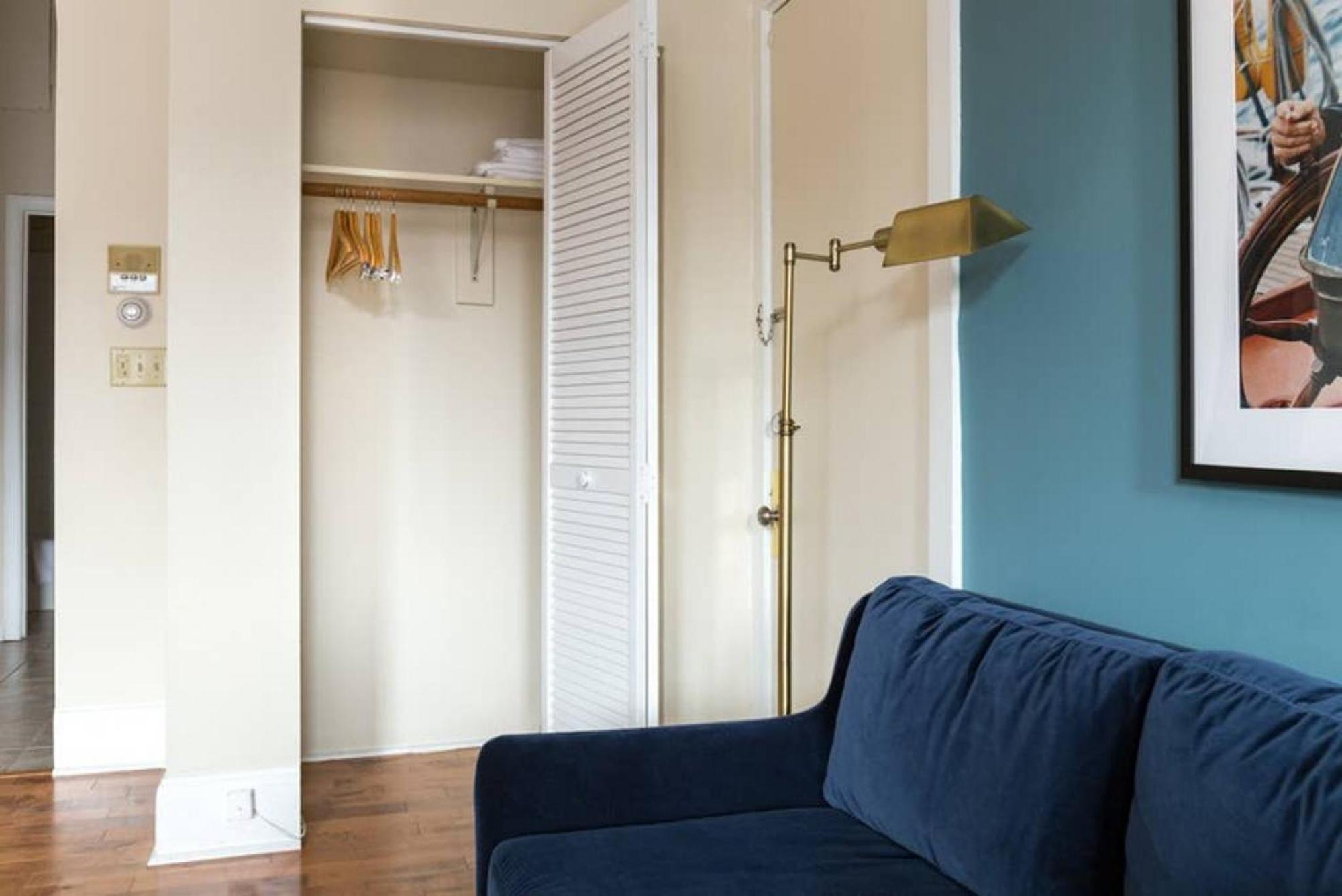 1br In Bostons Fenway Neighborhood Appartement