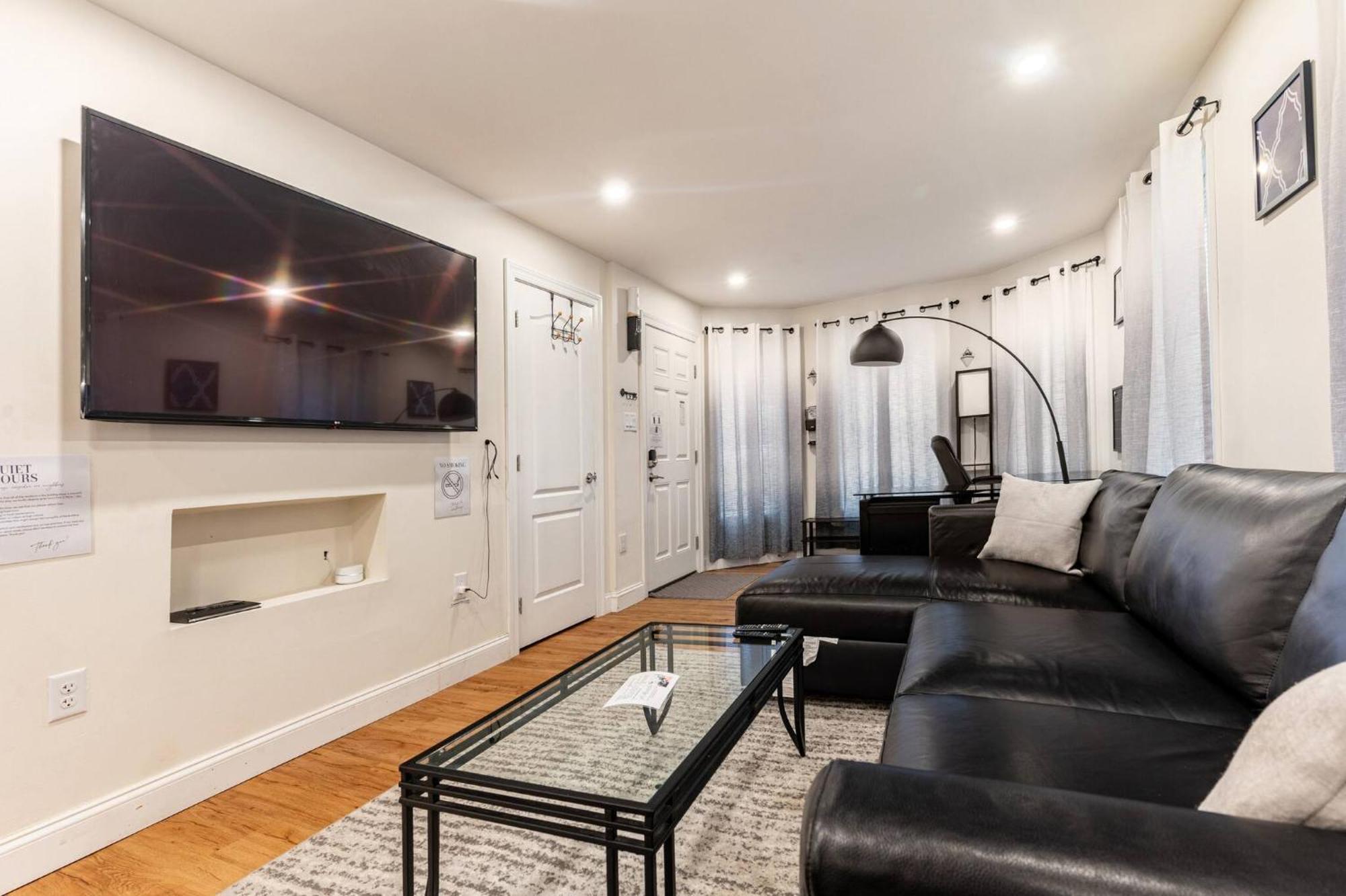 Modern & Stylish 1-br Near Downtown * Boston