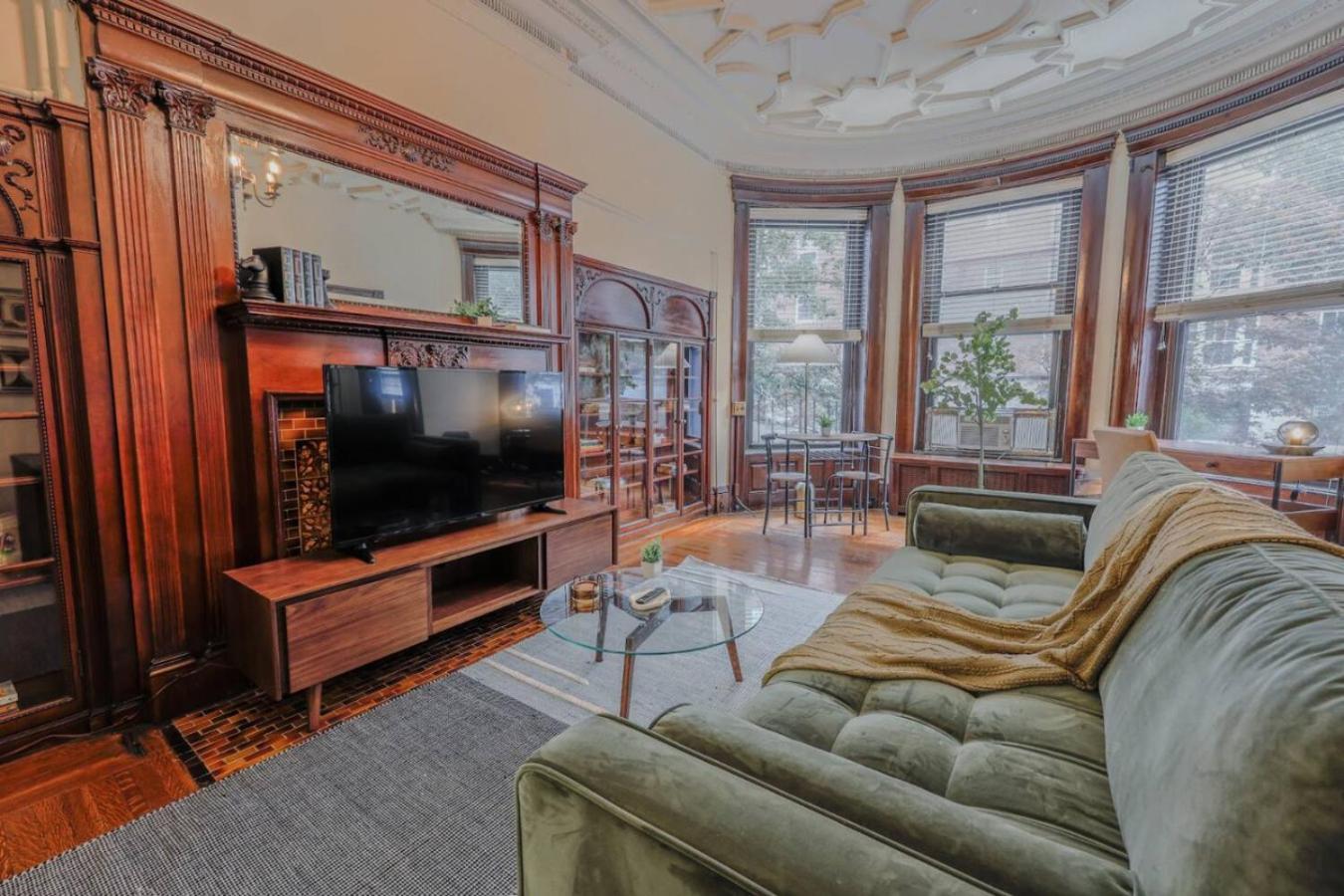 Elegant 1bd1ba In Fenway Boston