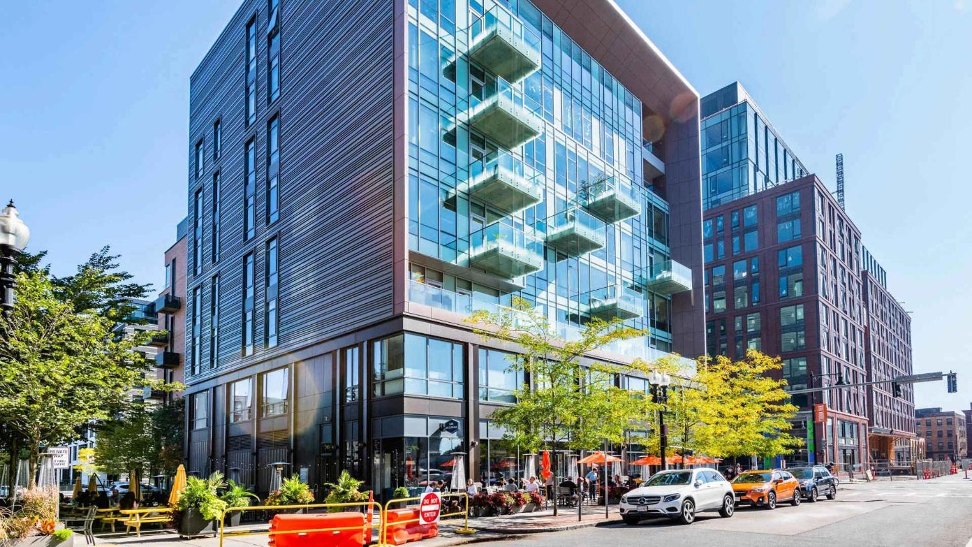 South End Luxe