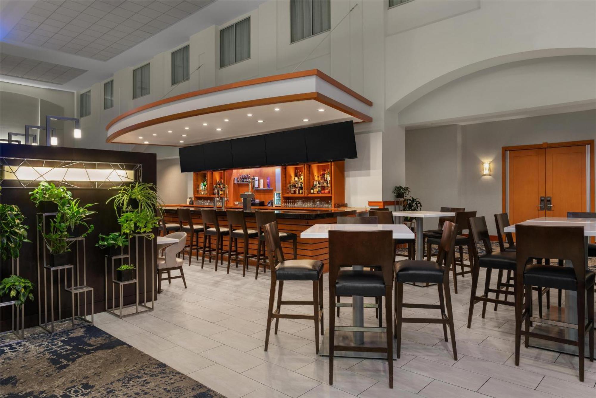 Embassy At Logan Airport 3*