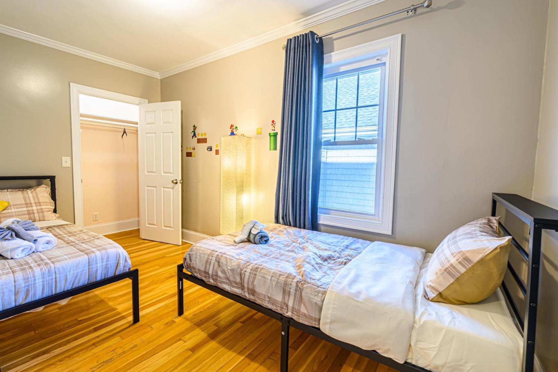 Renovated 4br3ba Escape - Near Public Transportation Apartment Boston