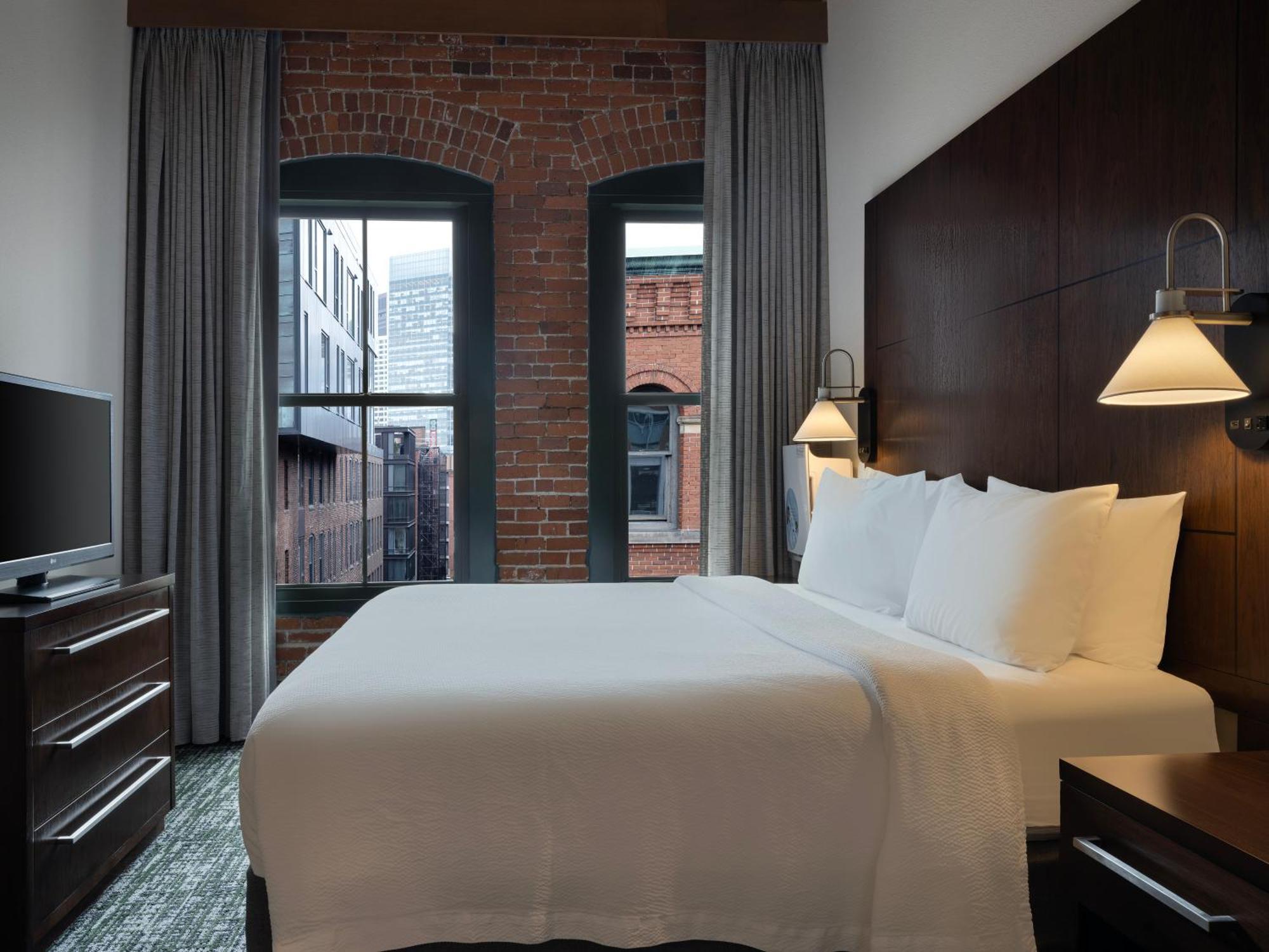 By Marriott Downtown Seaport