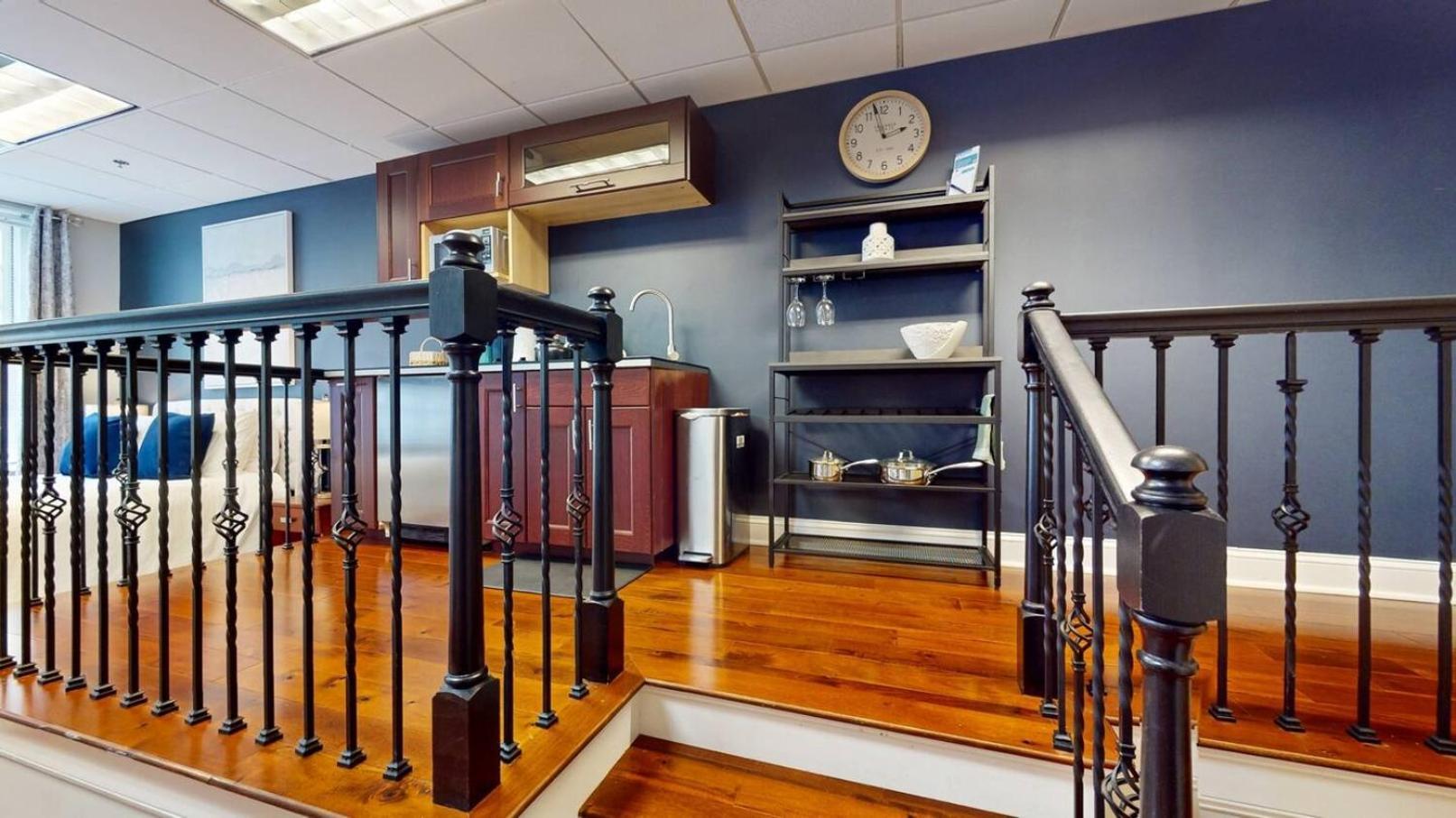 Cozy In Faneuil Hallquincy Market Apartment Boston