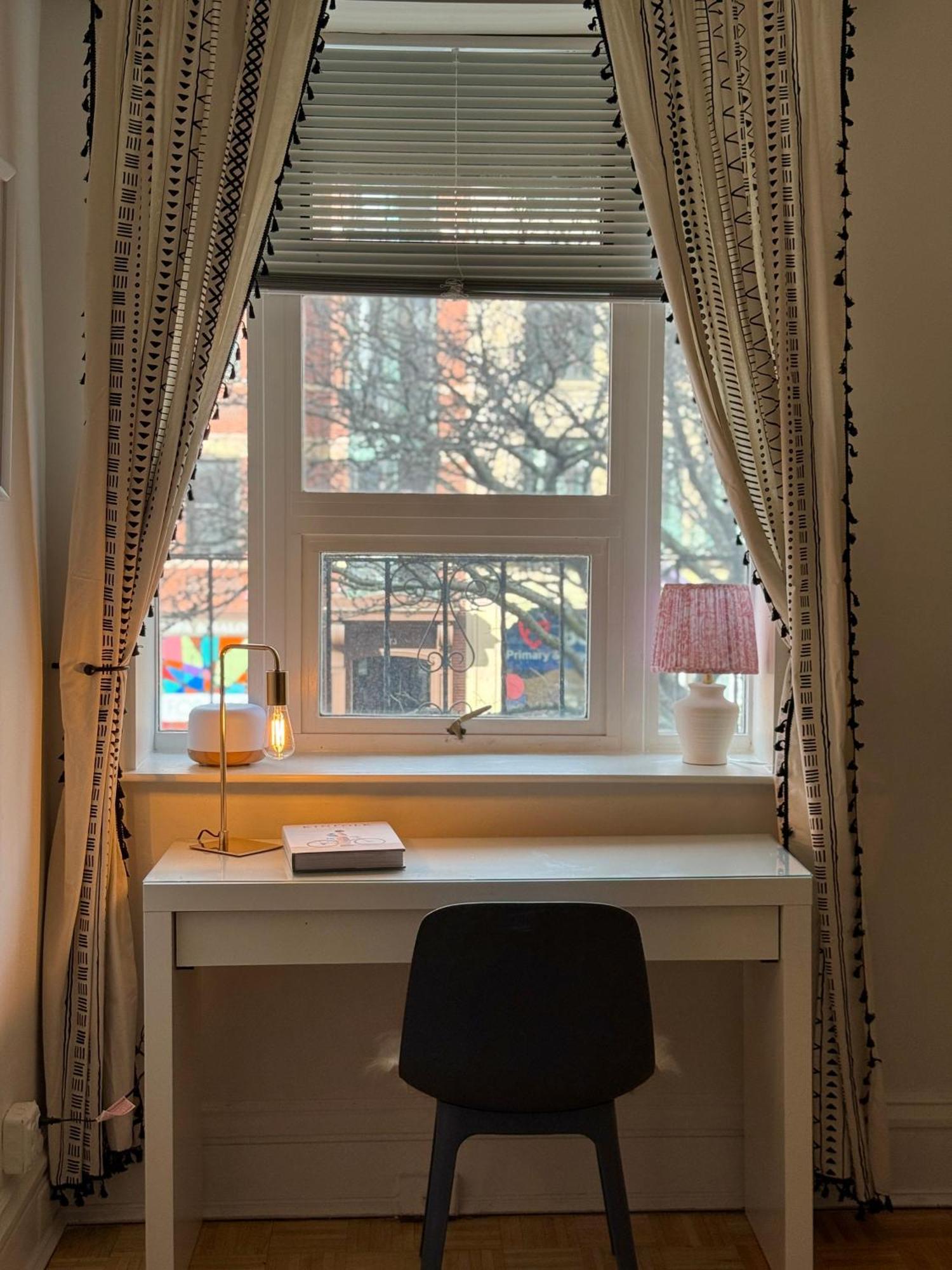 Chic Living On Newbury Street *