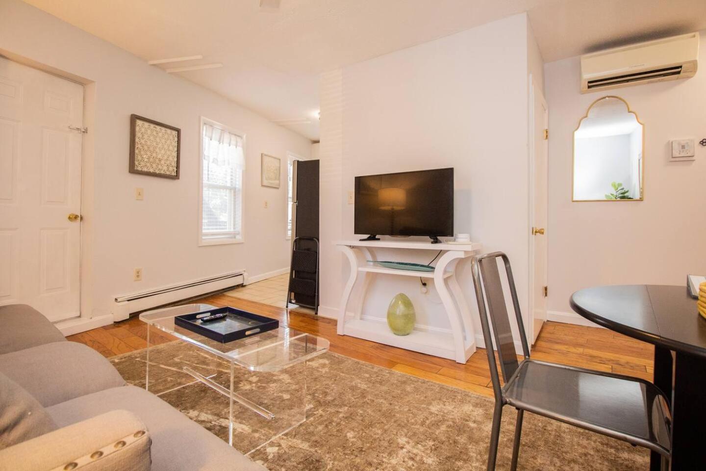 Northeastern,boston Medical,in Unit Laundry,ca