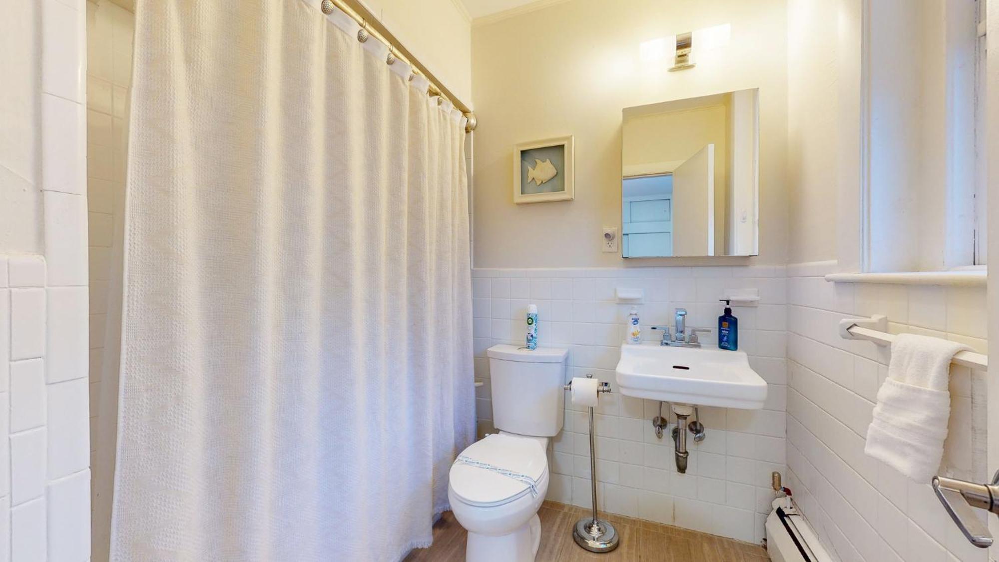 Renovated 1bed, Steps To Mbta, Shops & Restaurants Apartment