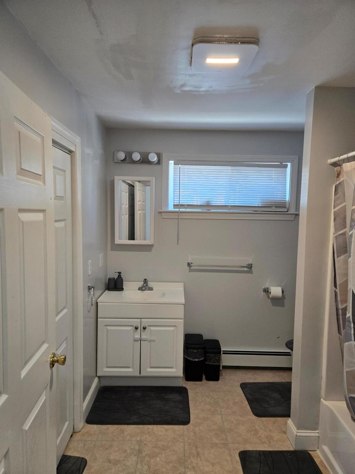 Cozy Nest Getaway Near Boston! * Boston