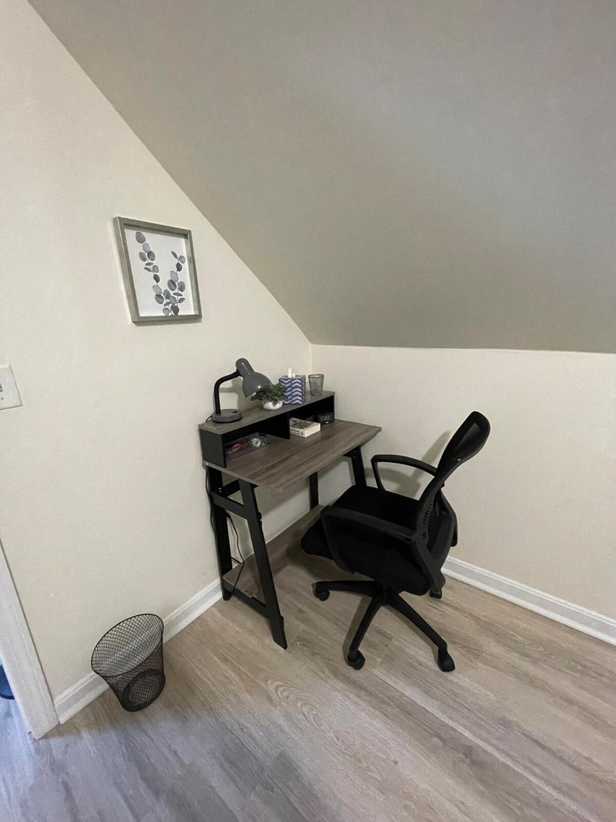 Apartment 2 Bedroom Loft In Brighton, Free Parking *