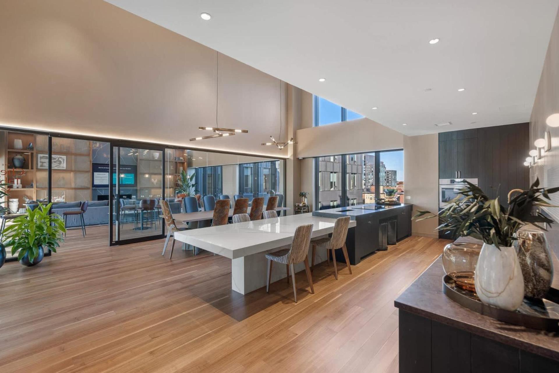 Apartment Gorgeous With Kitchen