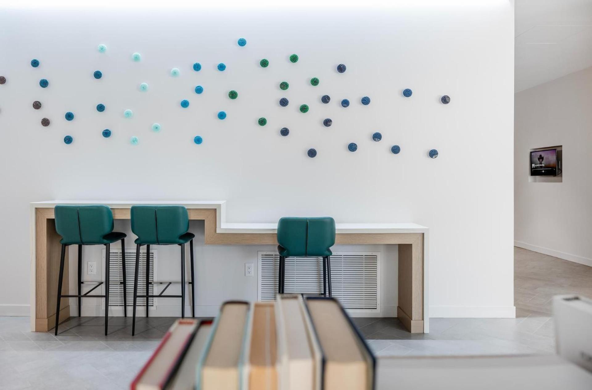 Gorgeous Heart Of Downtown *