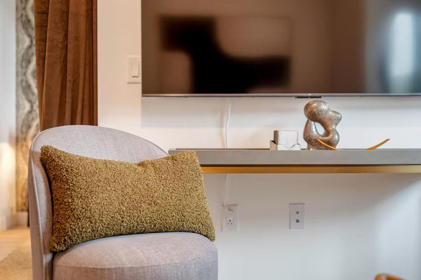 Luxury By Hyatus At Cambridge 4*