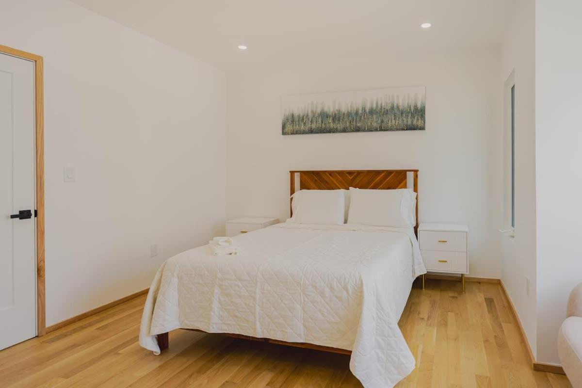 Lux 3bd Minutes Walk To Airport Boston