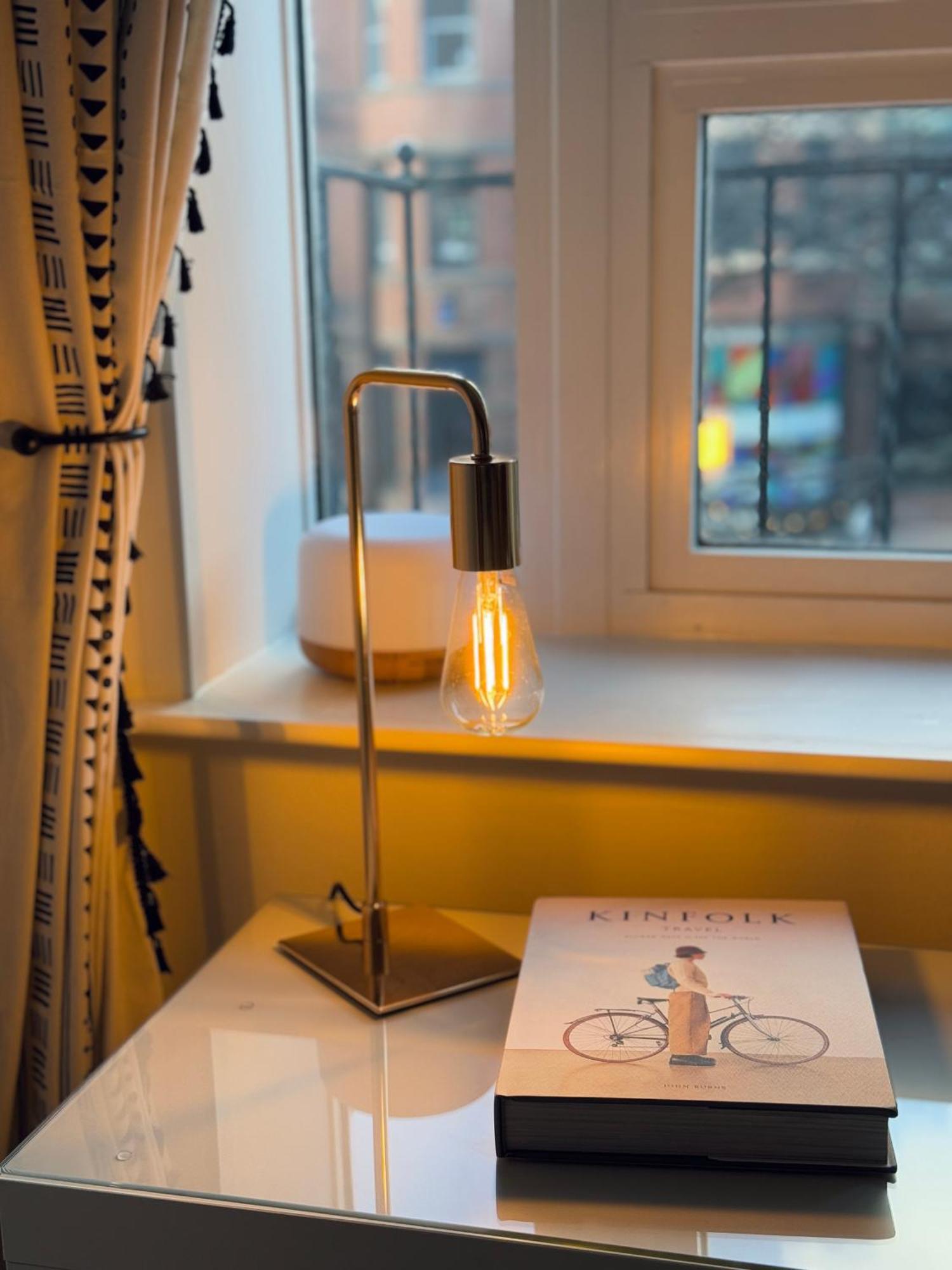 Apartment Chic Living On Newbury Street