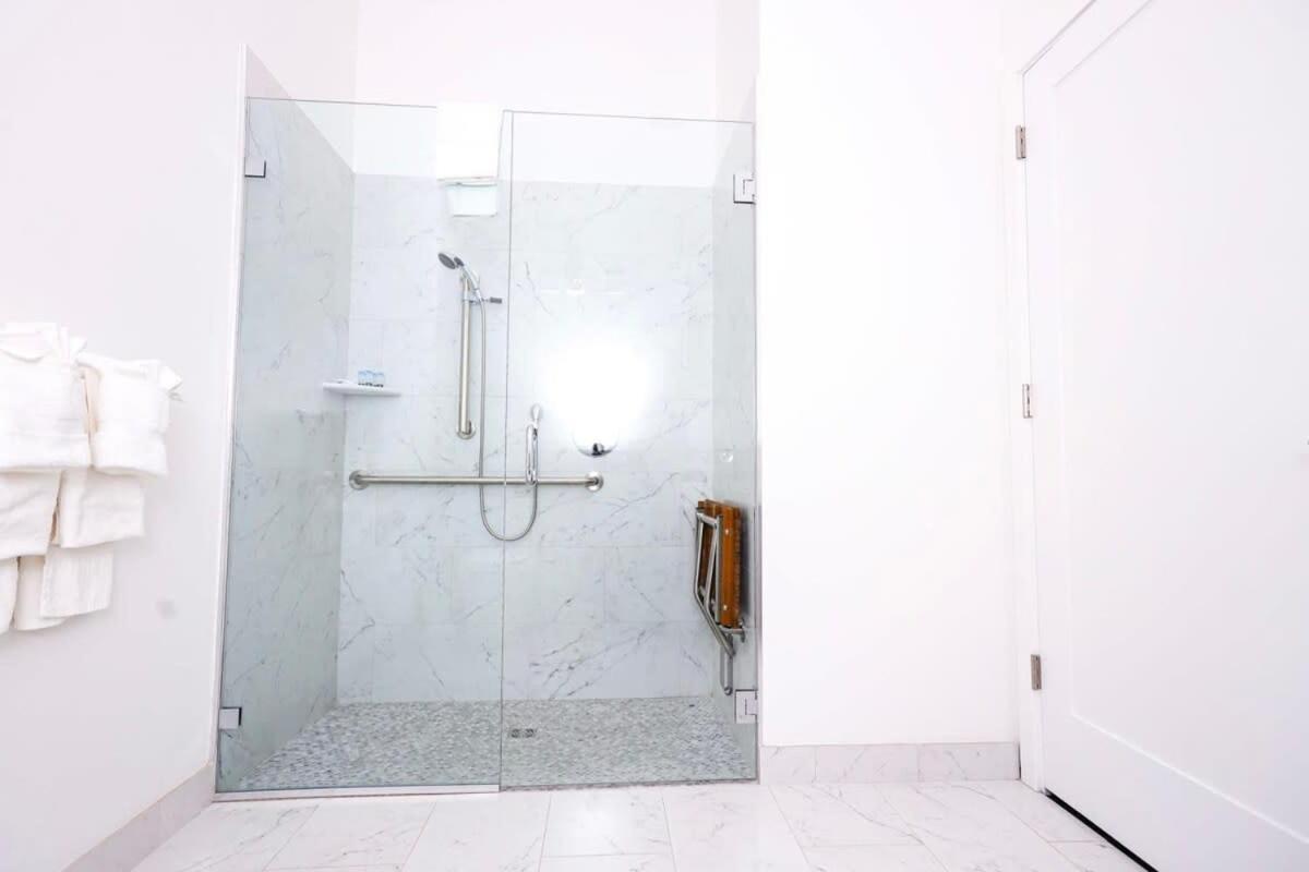 Luxurious In The Heart Of Boston