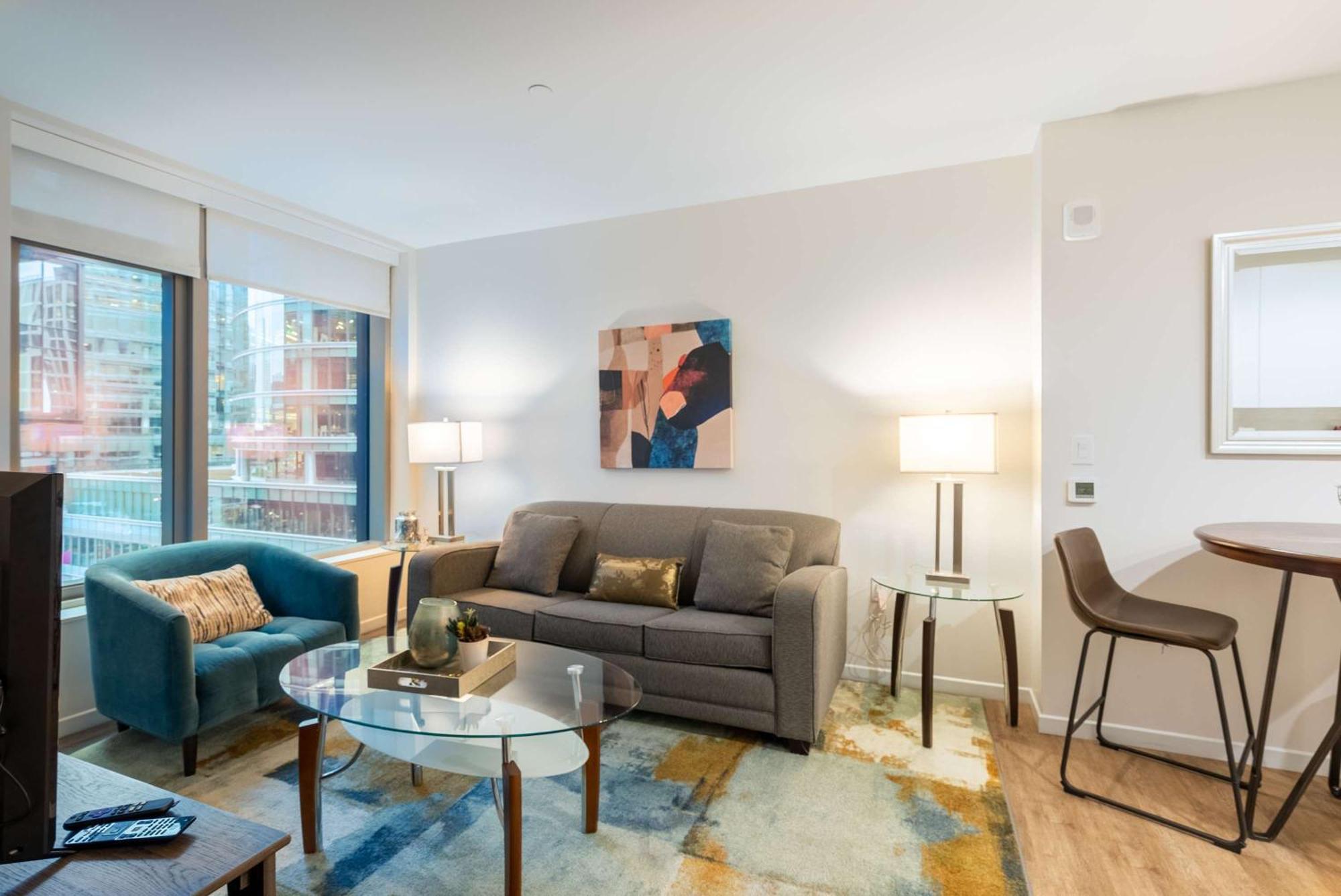 Exclusive 2br Downtown Seaport Apartment Boston