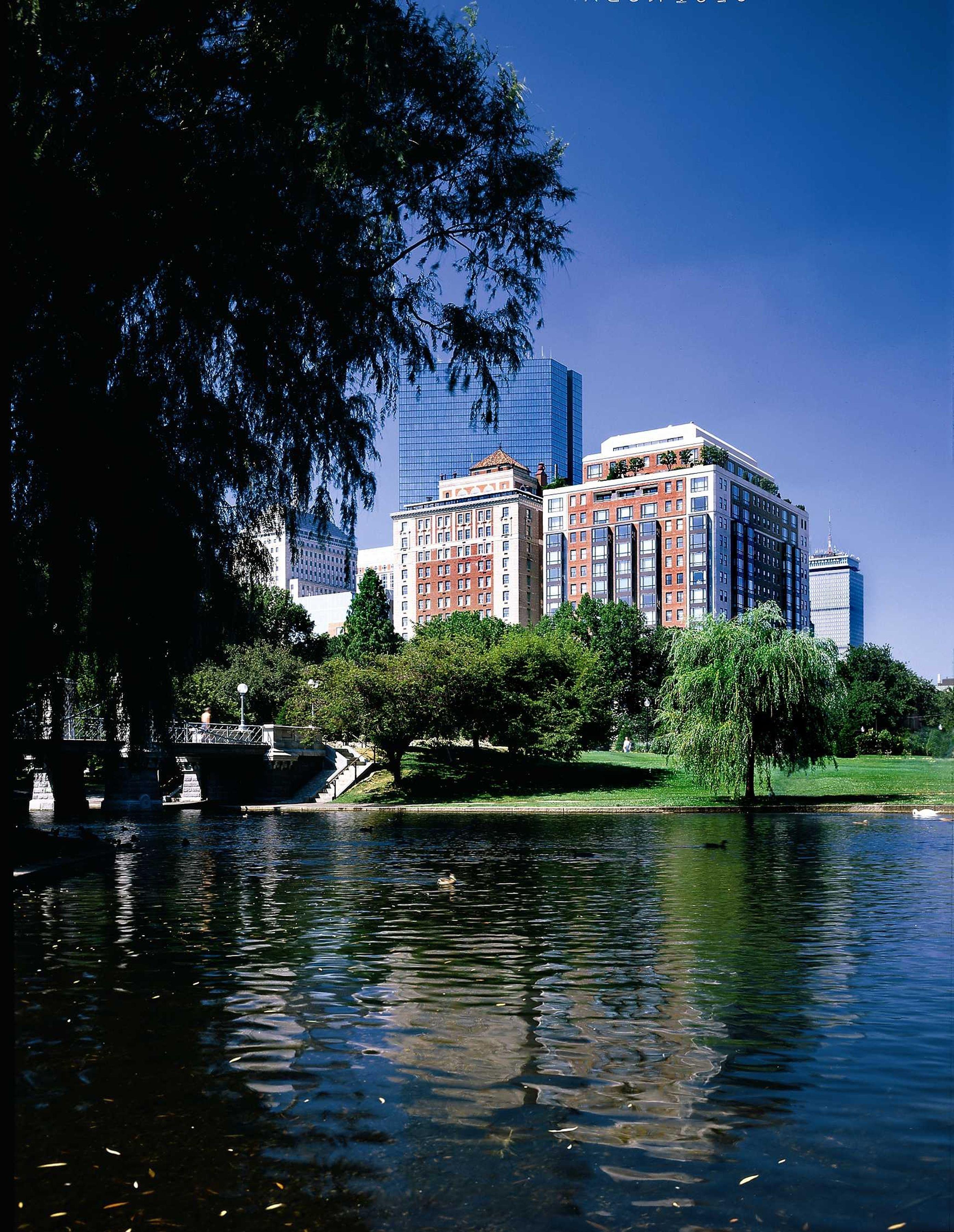 The Newbury 5*