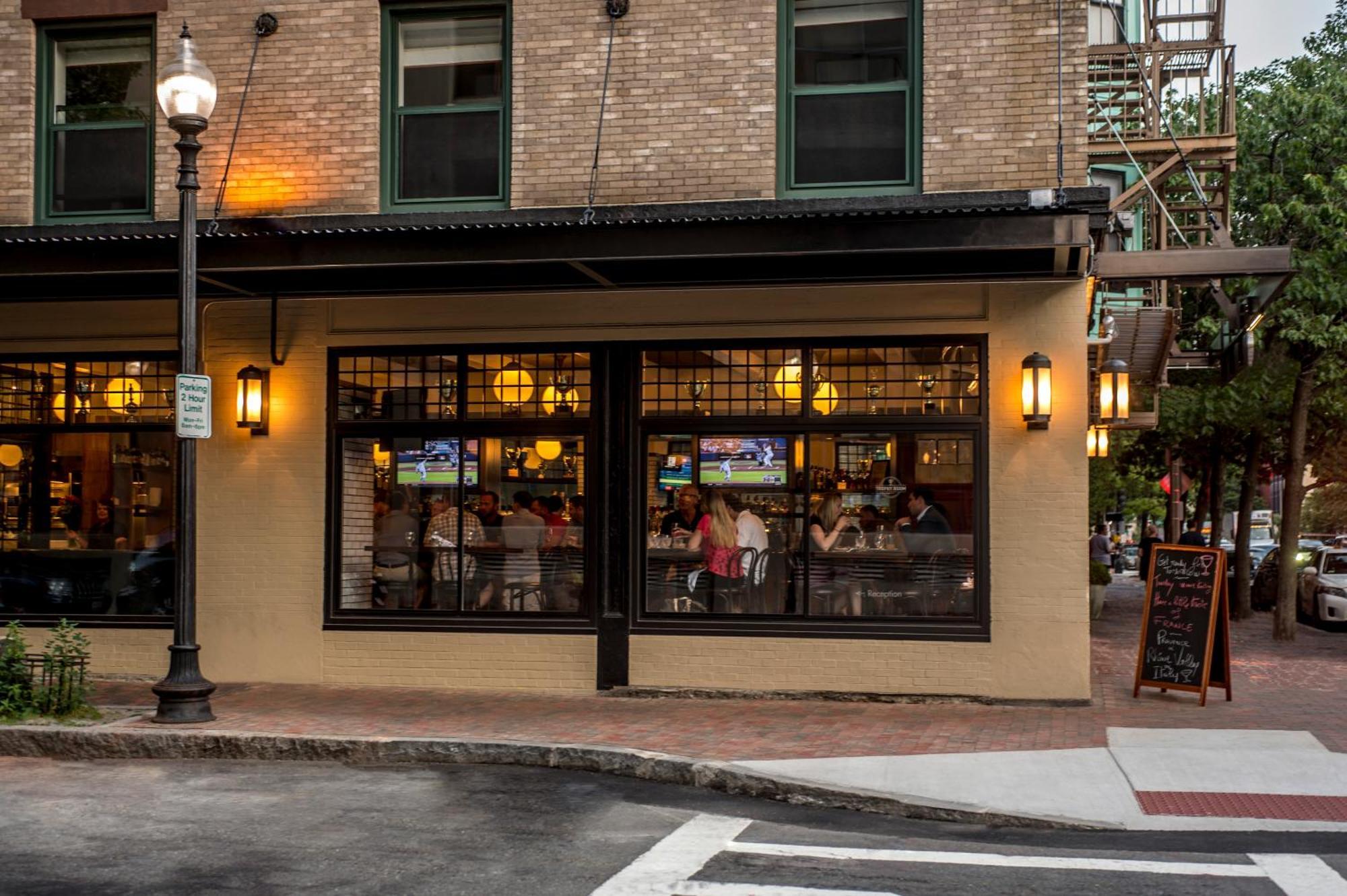 Staypineapple, A Delightful Hotel, South End 4* Boston