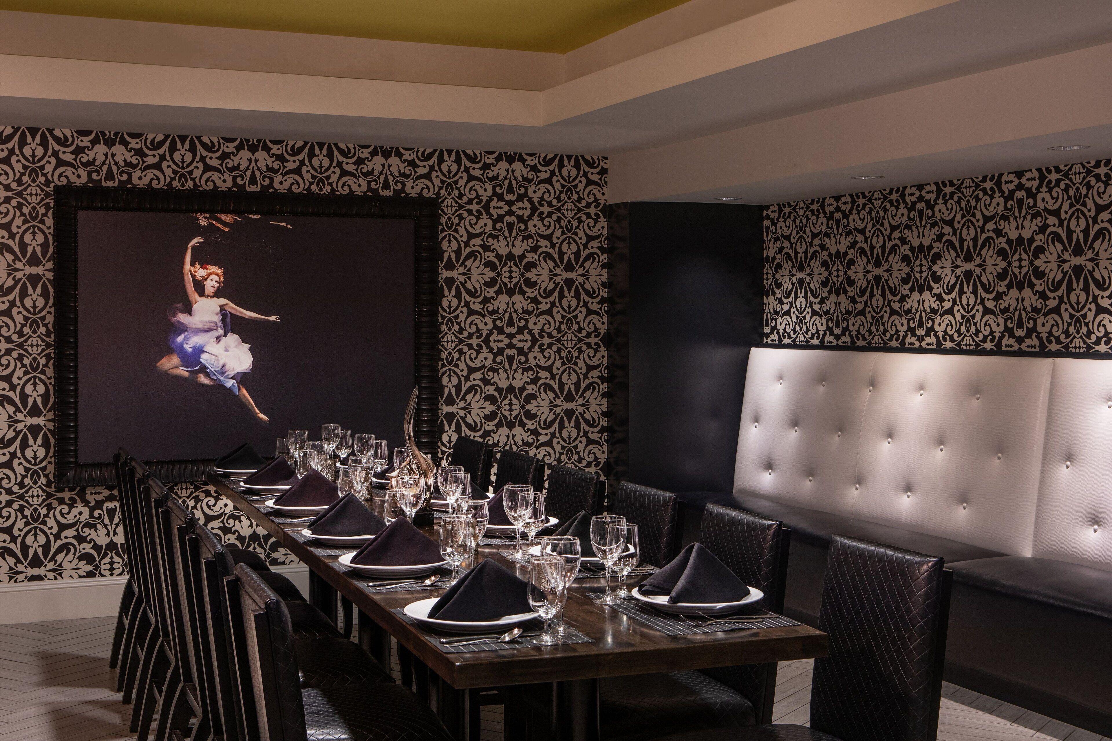 Courtyard By Marriott Downtown