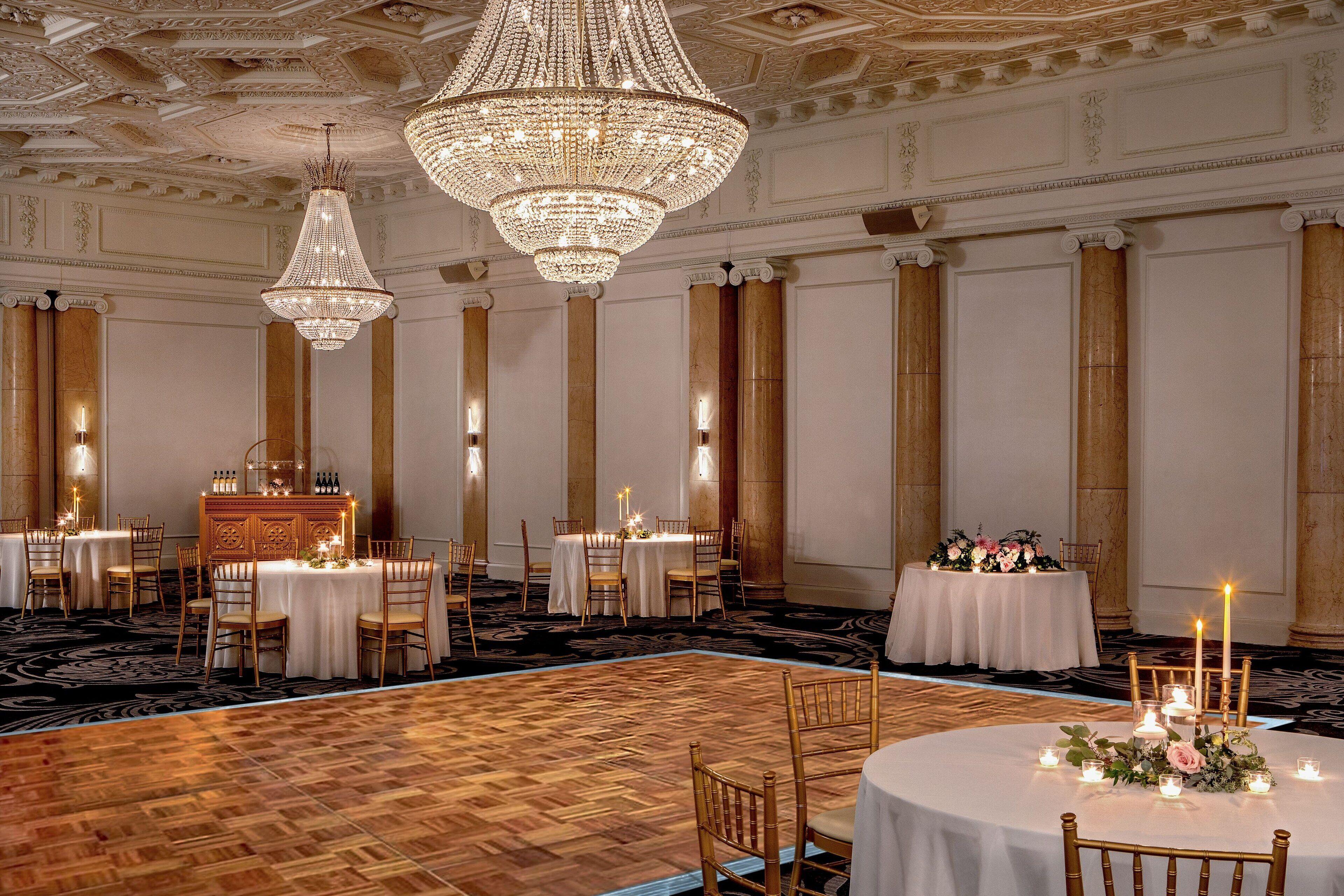 Courtyard By Marriott Downtown Hotel