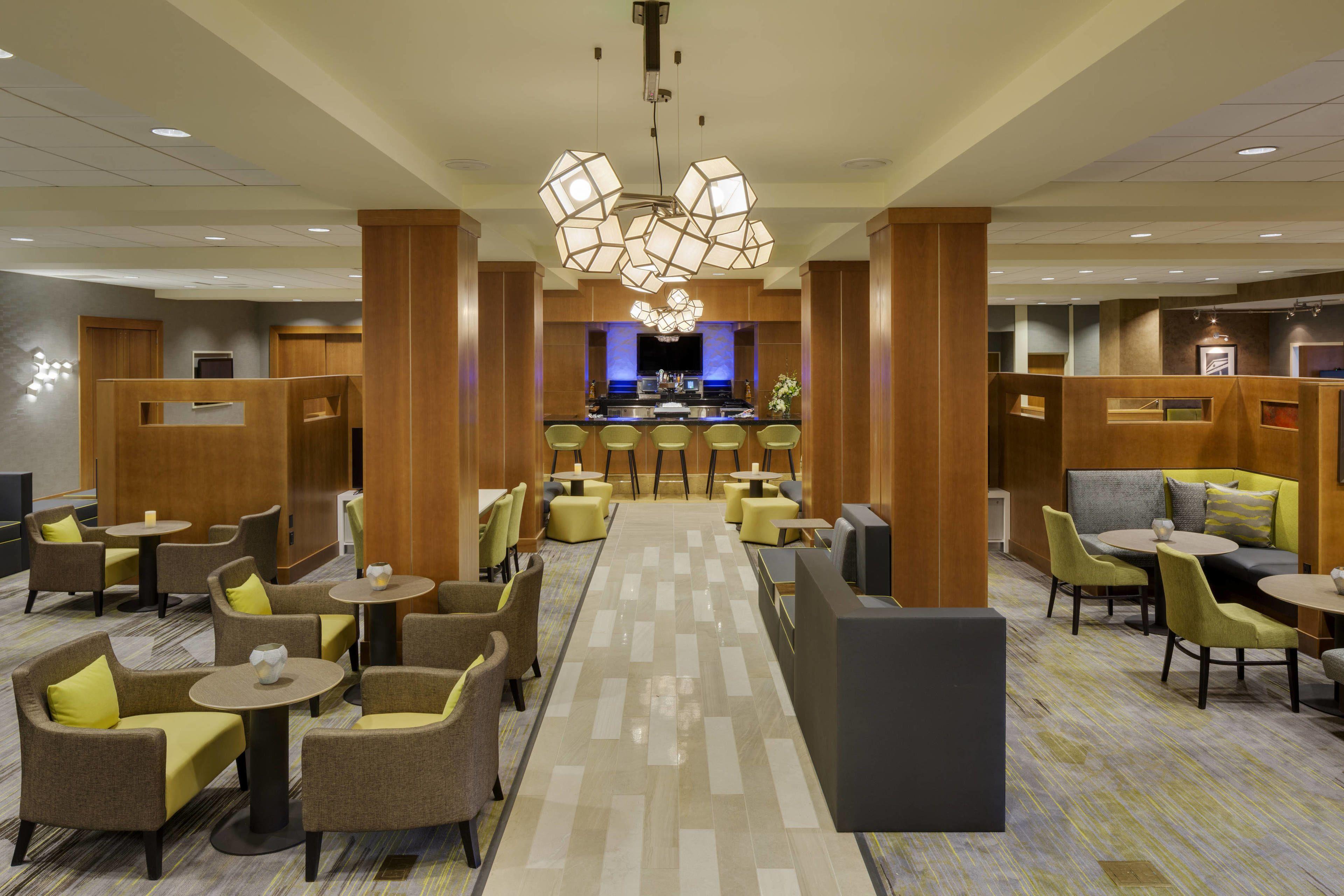 Courtyard By Marriott Logan Airport Hotel Boston