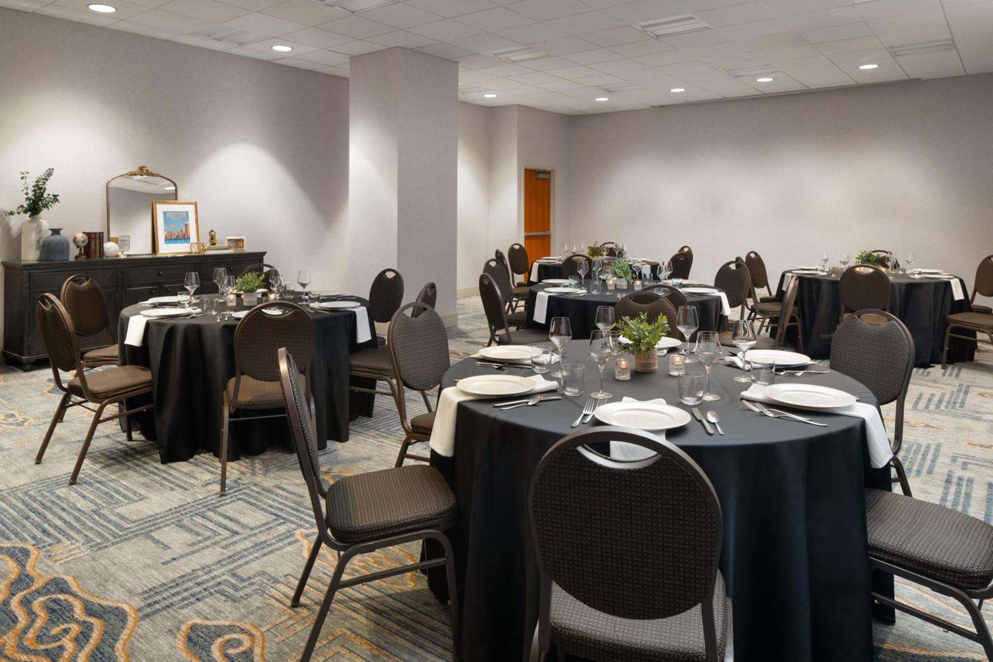 Hotel Doubletree By Hilton - Downtown