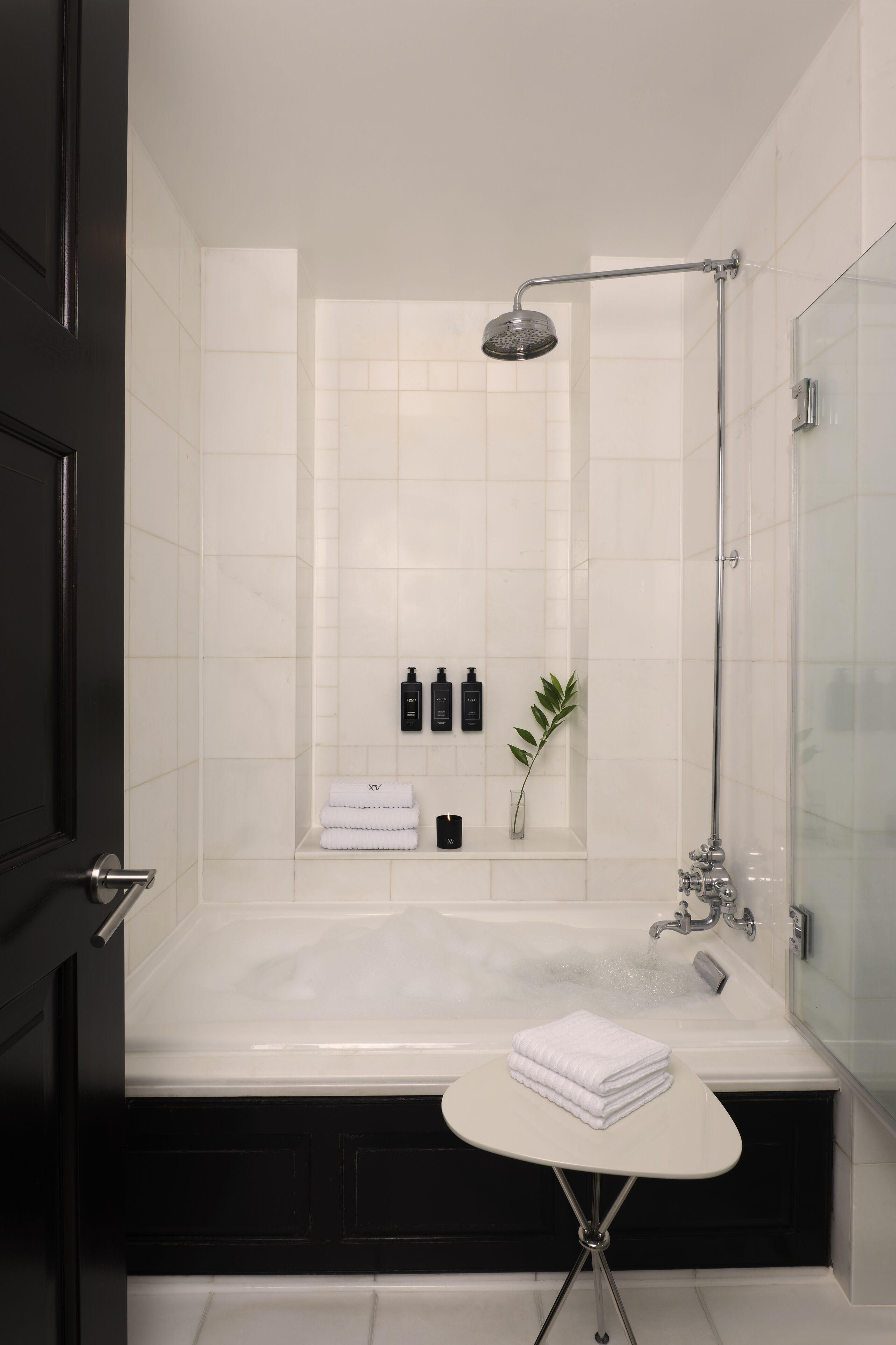 Fifteen Beacon Hotel