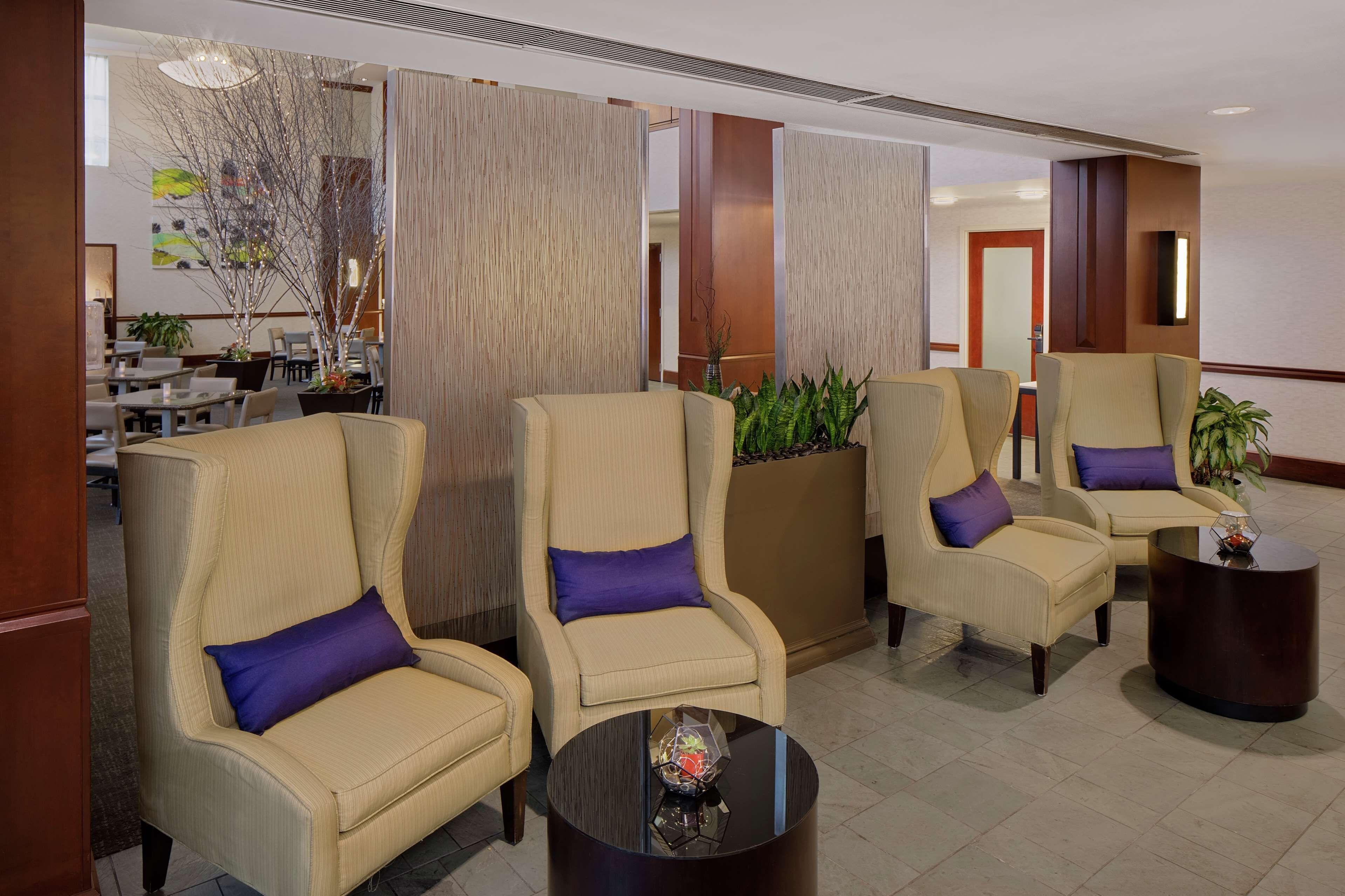 Doubletree By Hilton Bayside 3* Boston