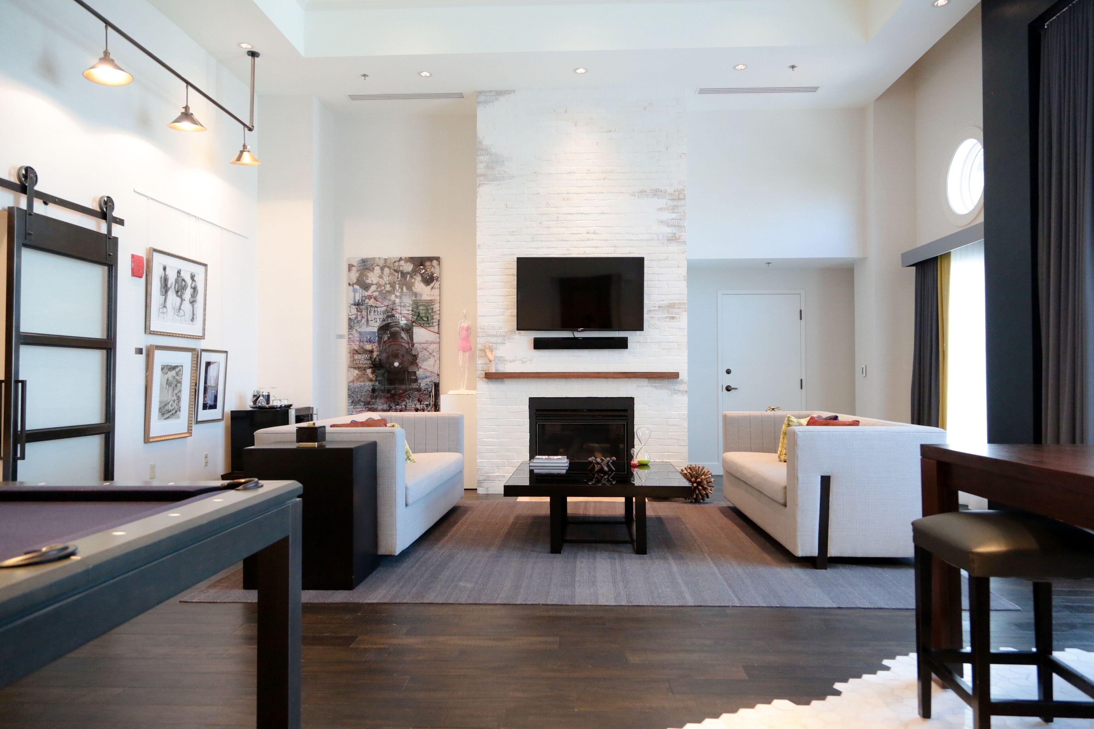 Hotel Commonwealth 5*