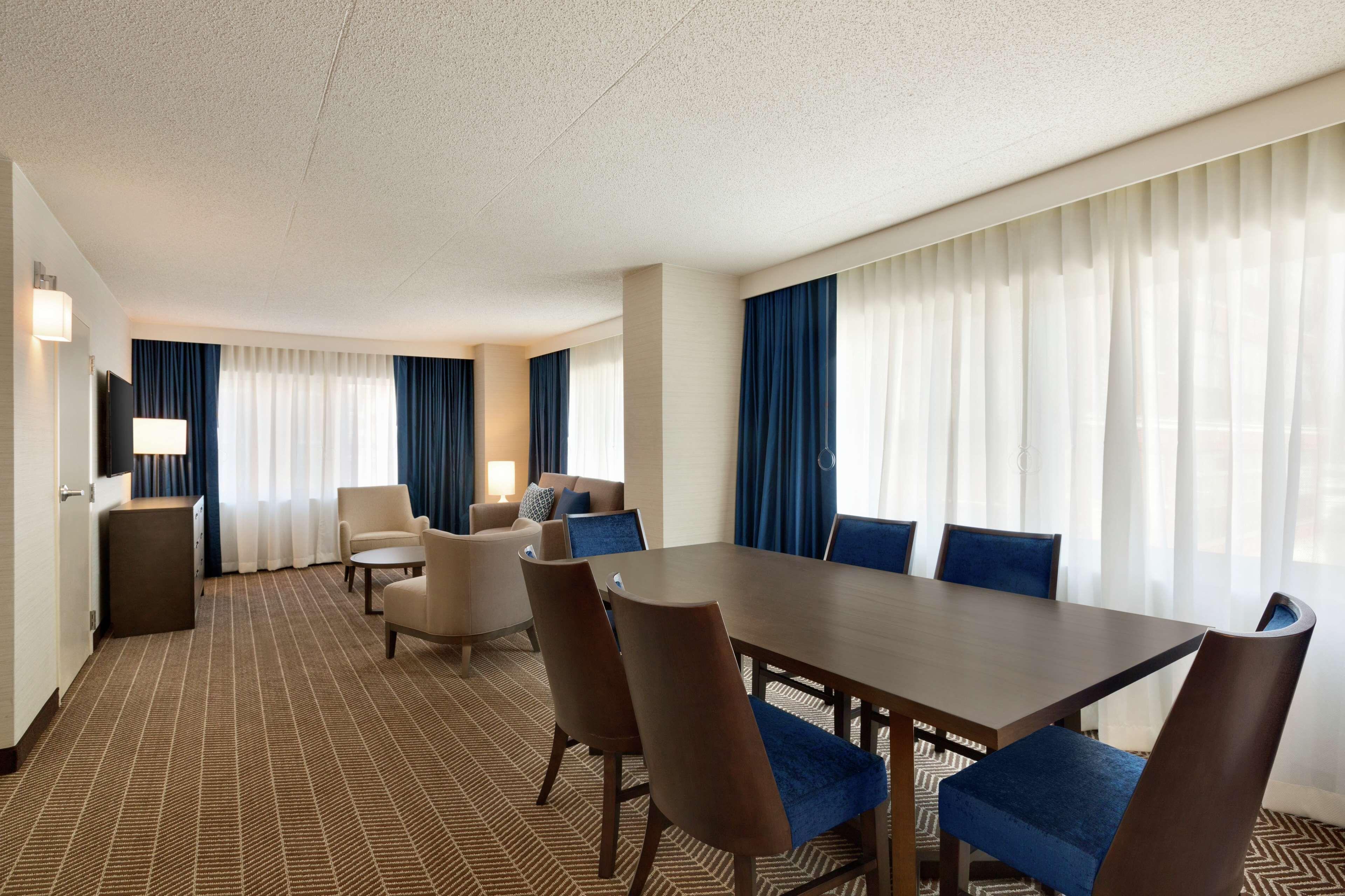 Embassy At Logan Airport Hotel 3*