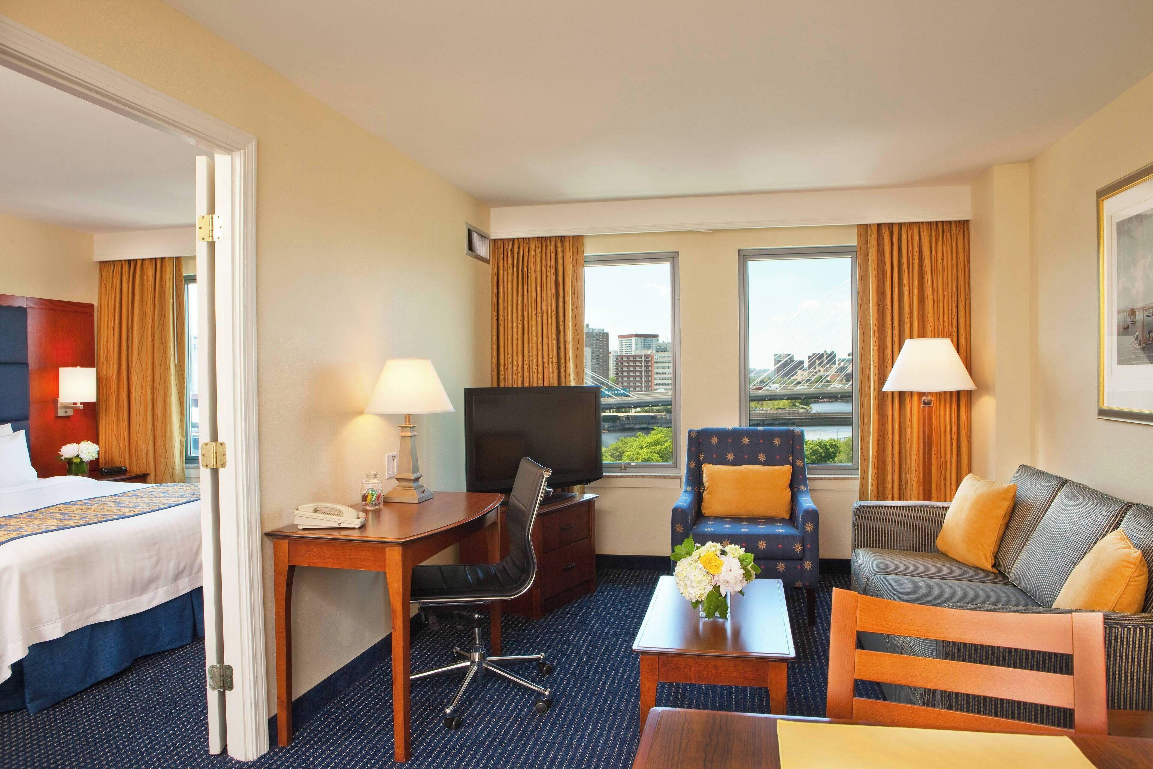 By Marriott Harbor On Tudor Wharf Boston