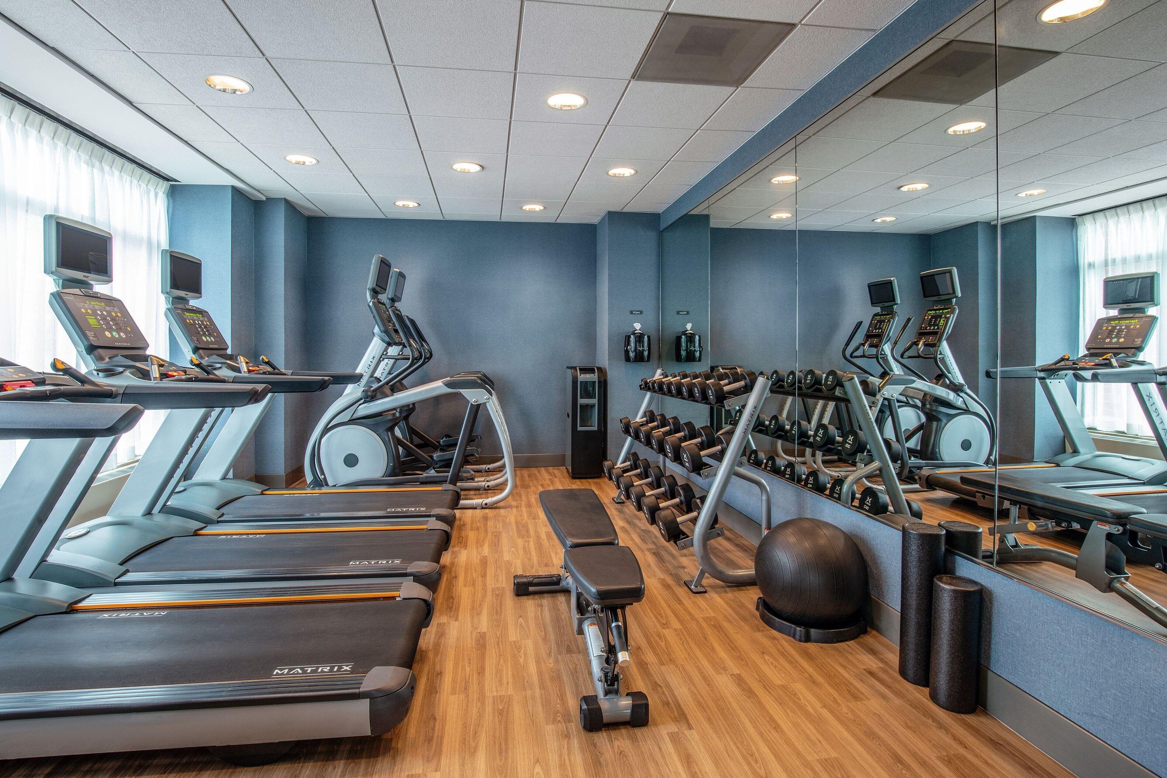 Hotel By Marriott Harbor On Tudor Wharf 3*