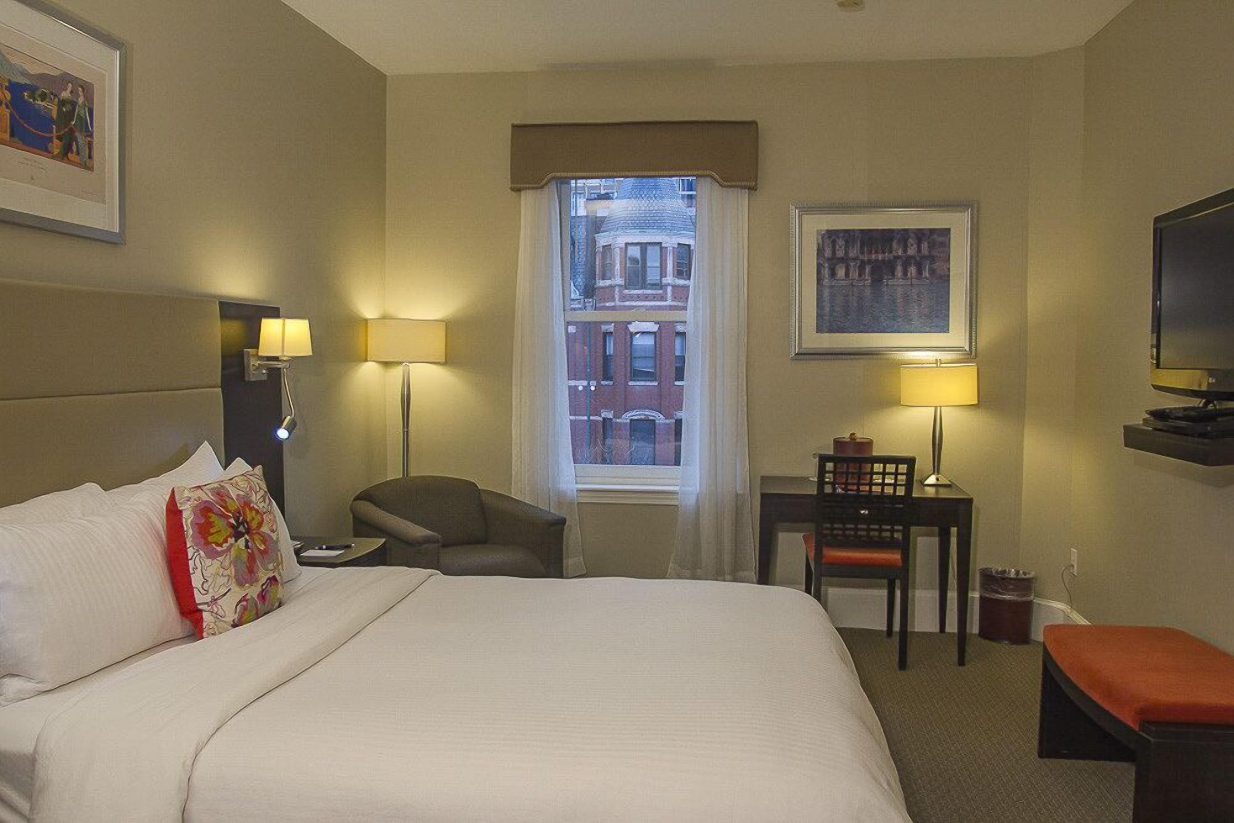 Hotel Newbury 3*