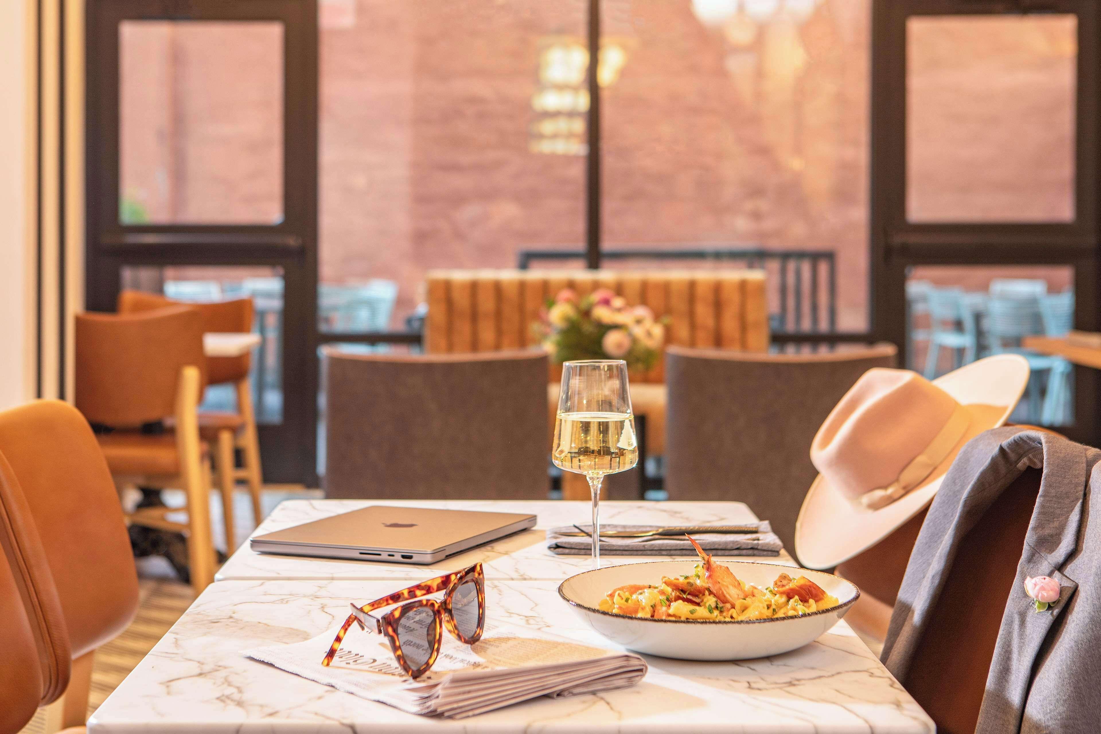 Hotel Pennyweight Boston, Curio Collection By Hilton Boston