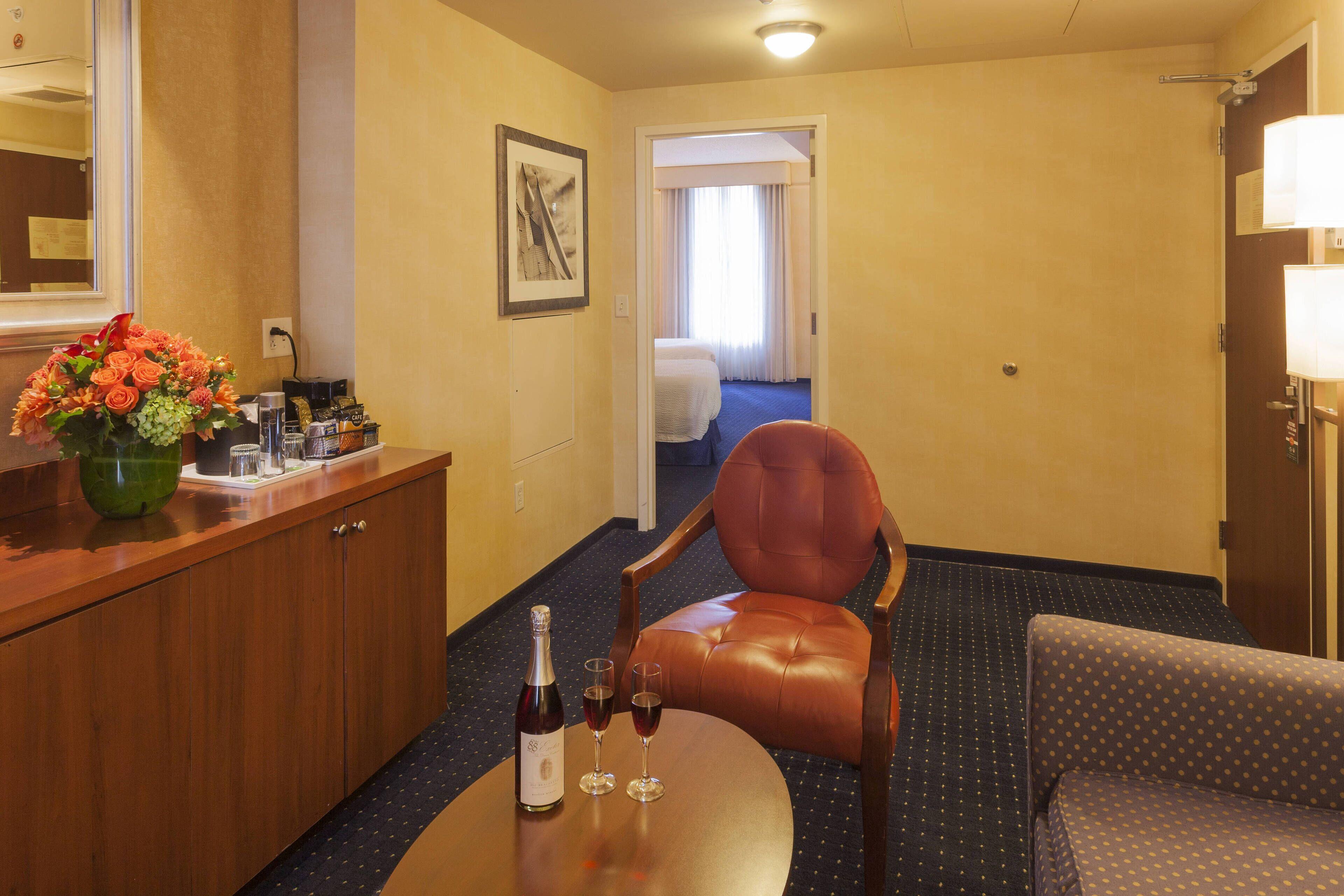 Courtyard Copley Square Hotel Boston