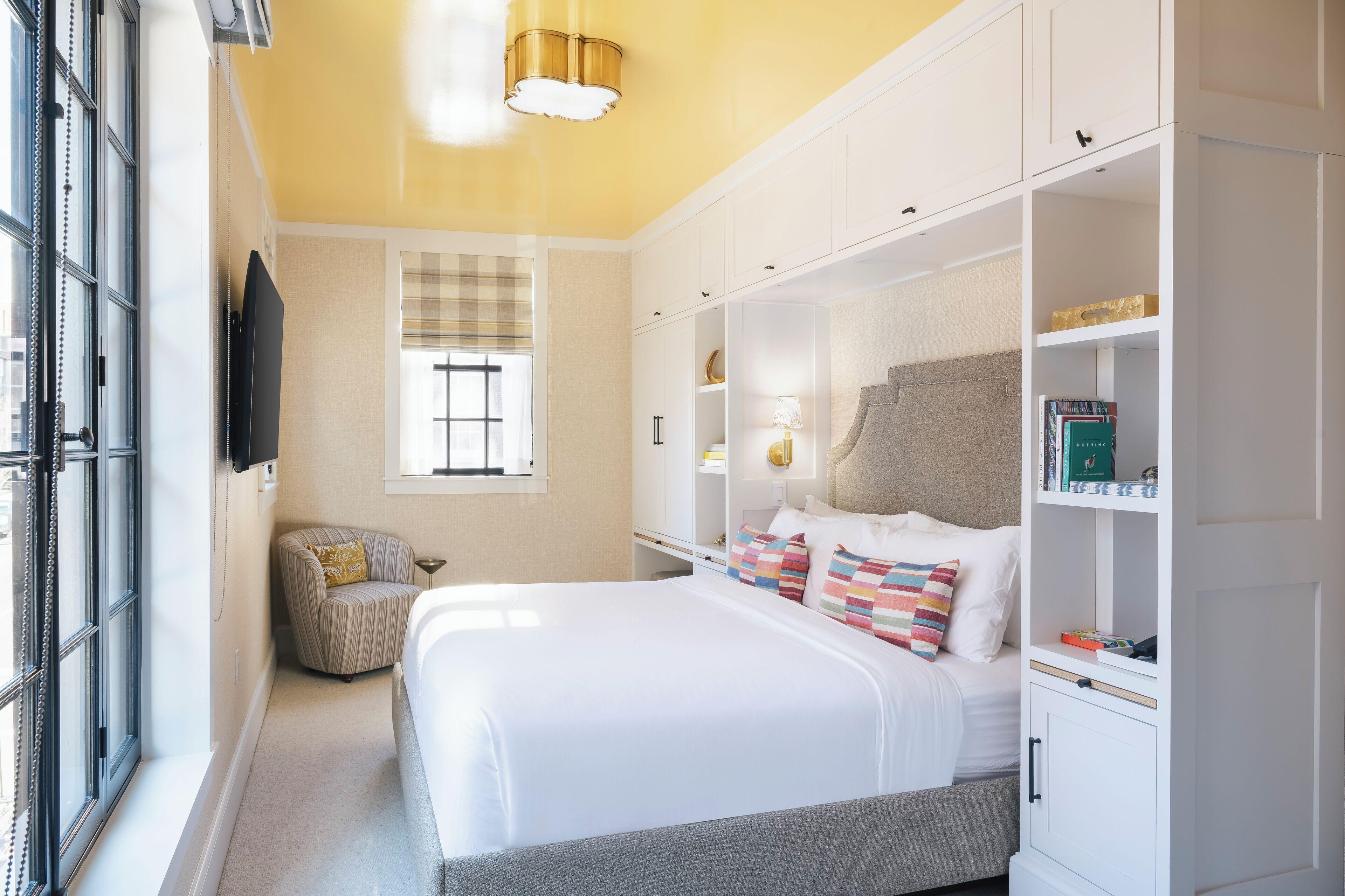 Beacon Hill Hotel 4*