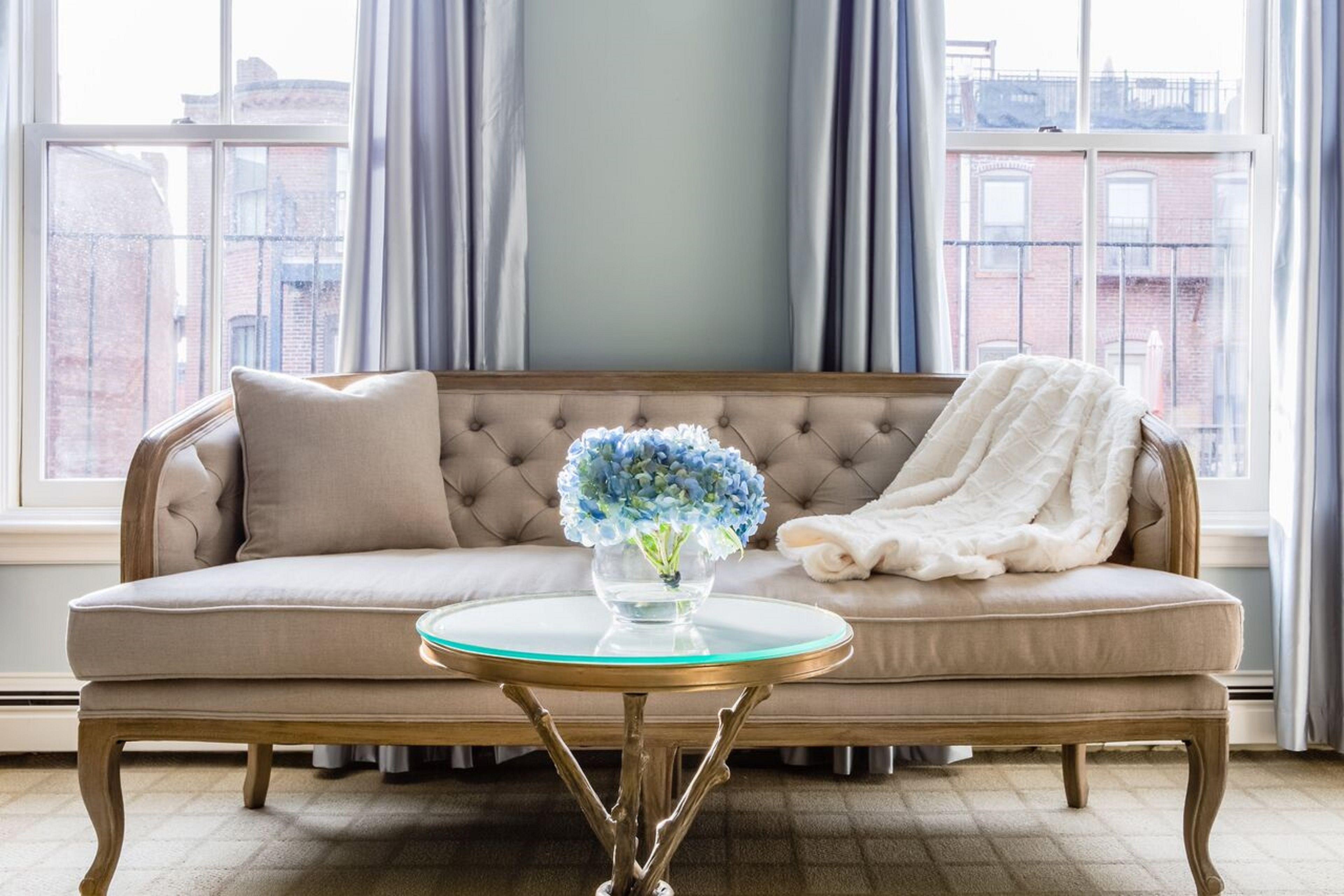 Clarendon Square Bed & Breakfast