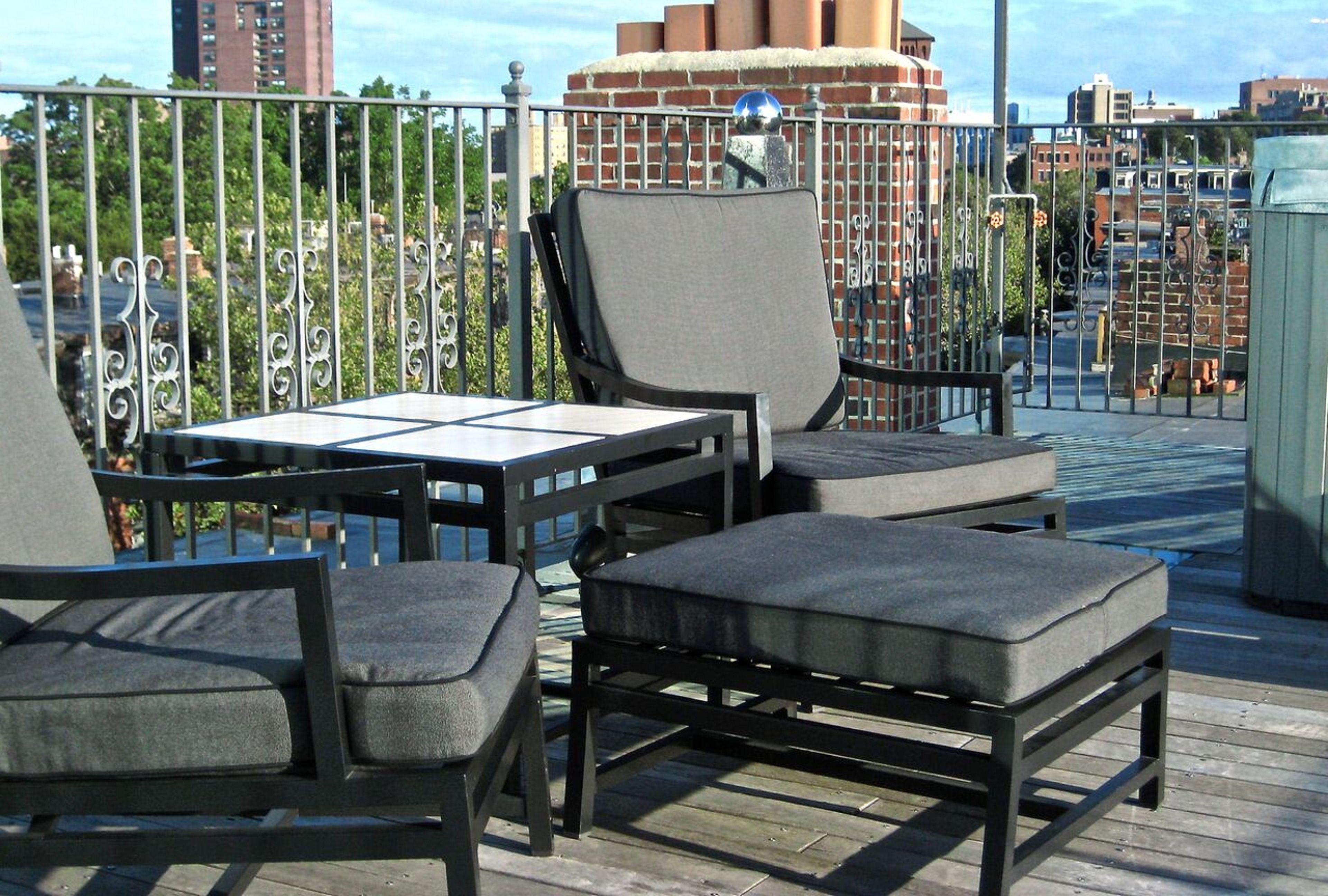 Clarendon Square Bed & Breakfast