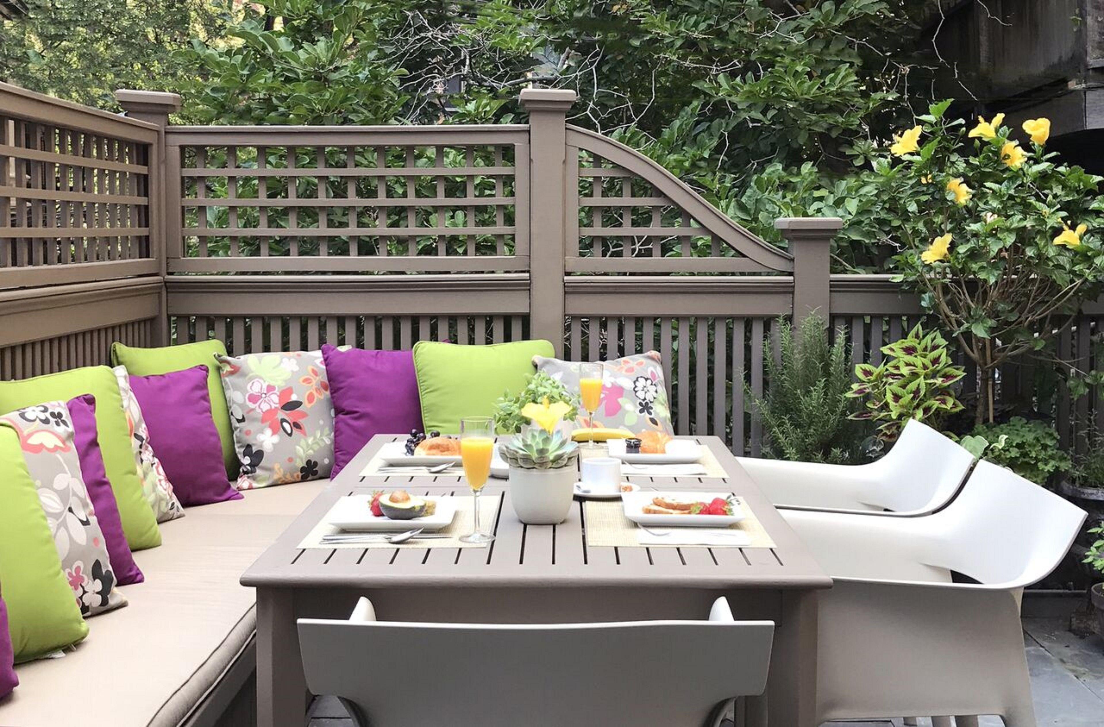 Clarendon Square Boston