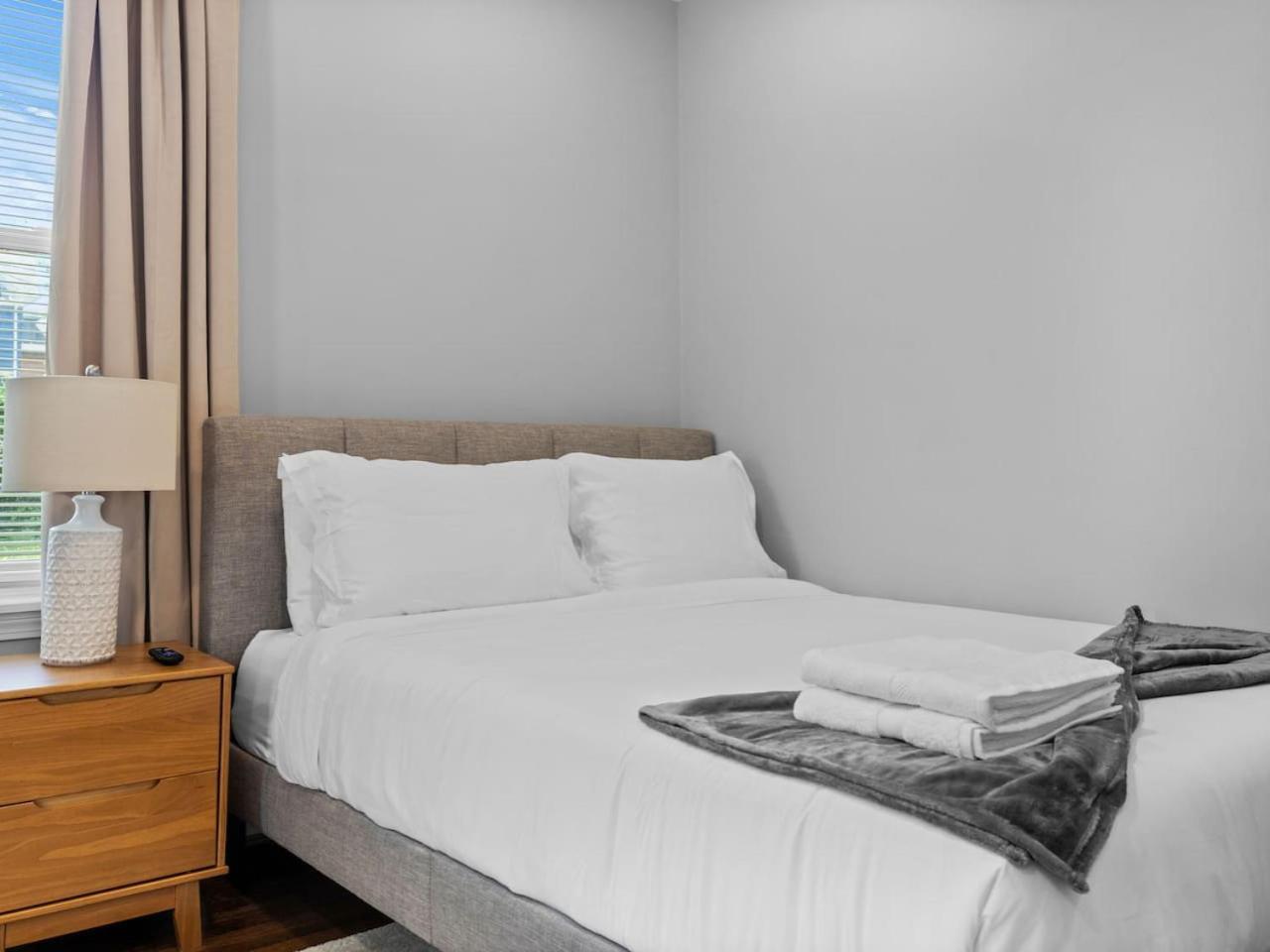 Luxury 3br In With Free Parking *