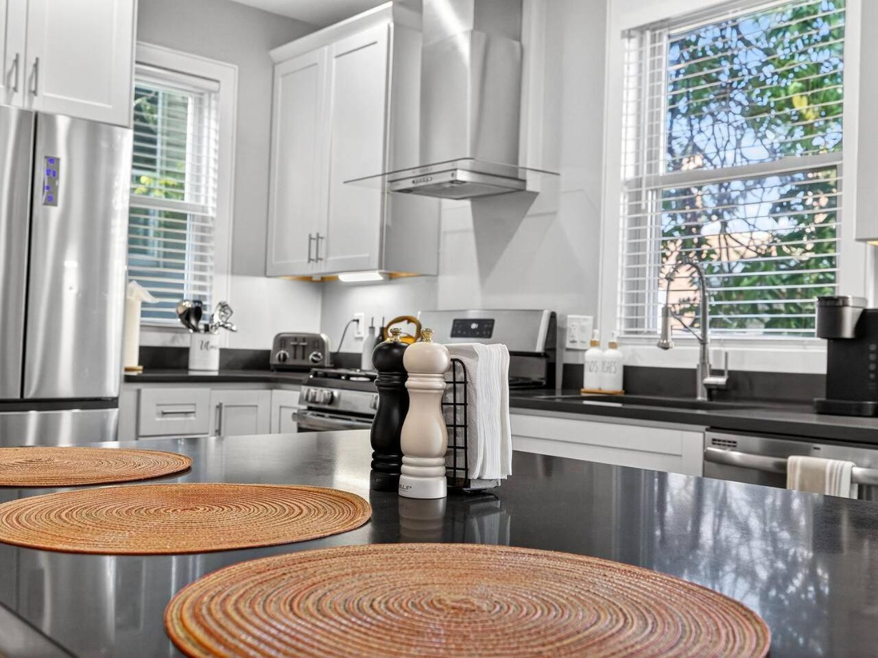 Apartment Luxury 3br In That Sleeps 10