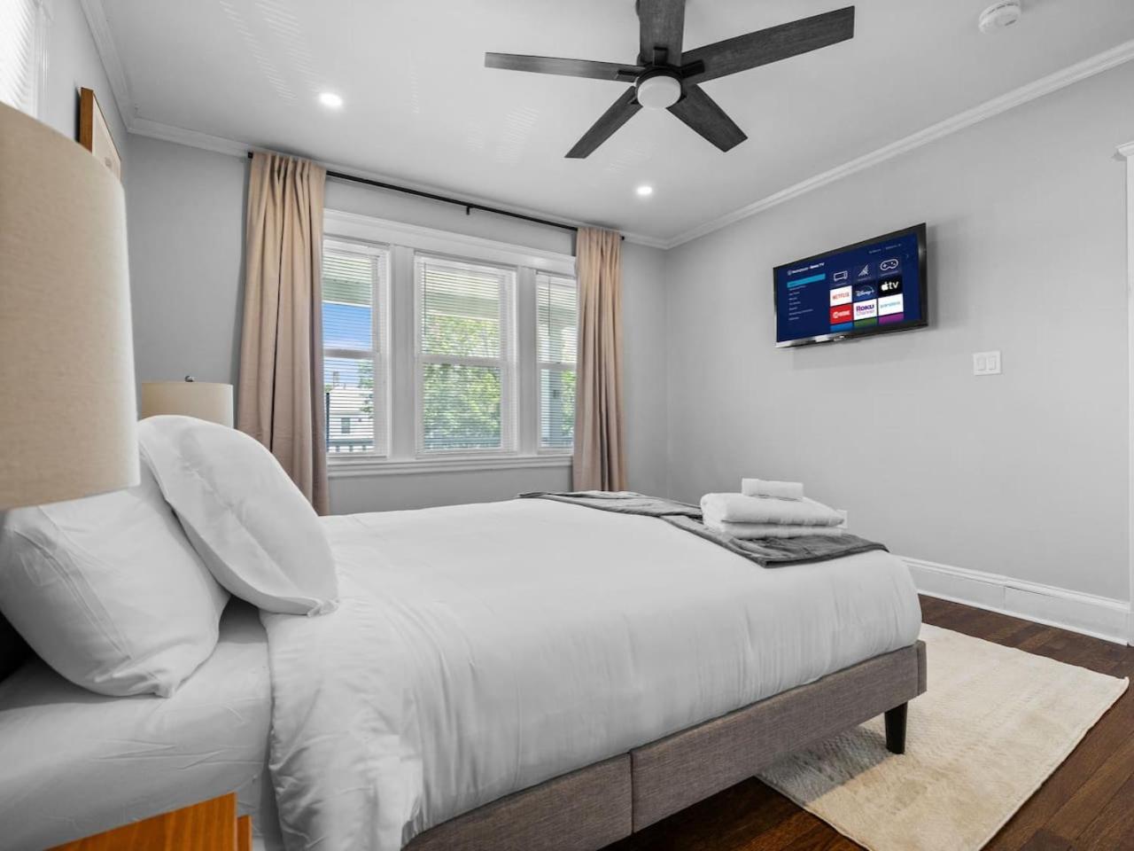 Luxury 3br In With Free Parking Apartment Boston